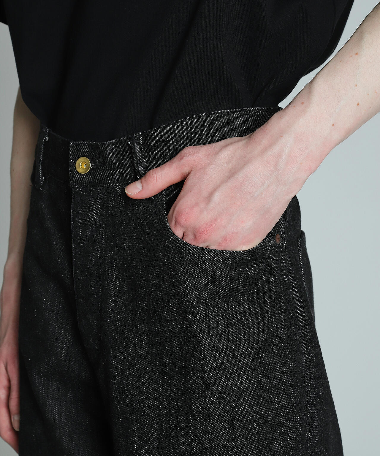 e706b5df-bc02-57d9-b251-35b357d14221_Image