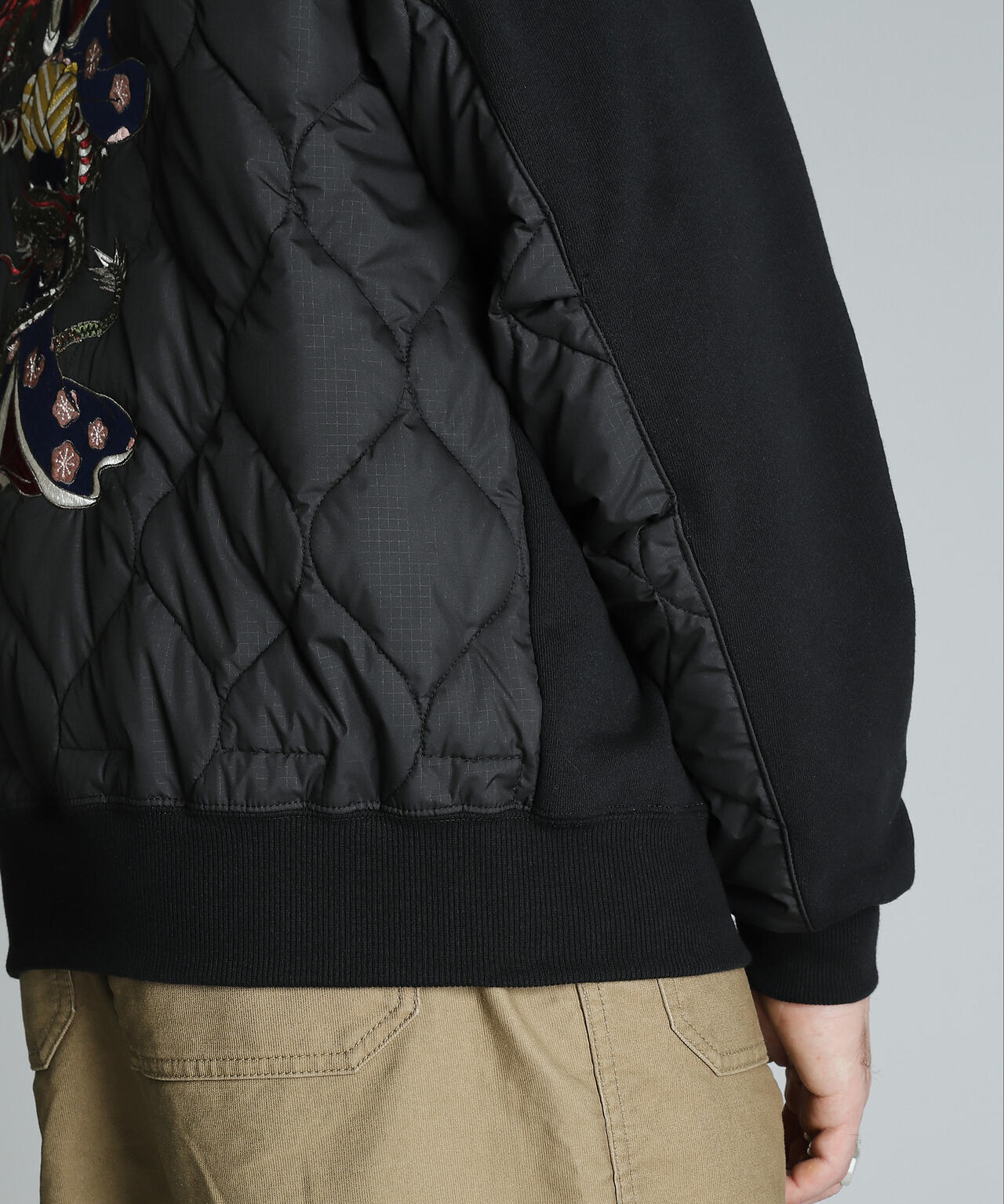 美品■schott パーカー キルティング 異素材 ブラック L QUILTED COMBI. ZIP HOODED/キルティング コンビ ジップパーカー