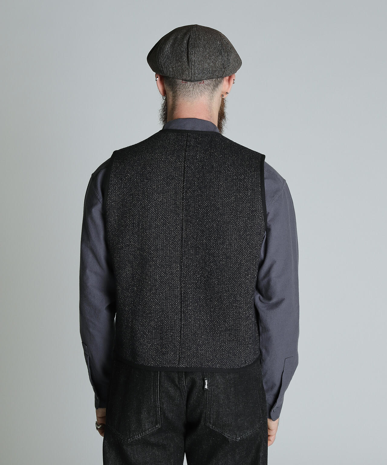 b528ec03-8a39-5915-8c9a-5114dc675214_Image