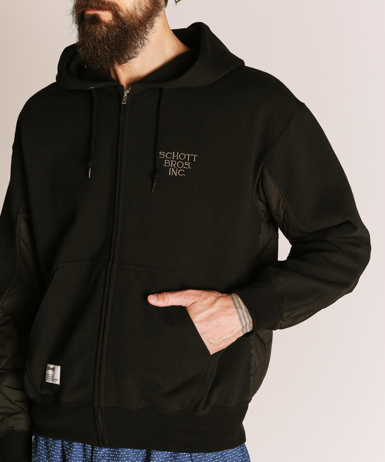 QUILTED COMBI. ZIP HOODED/キルティング コンビ ジップパーカー