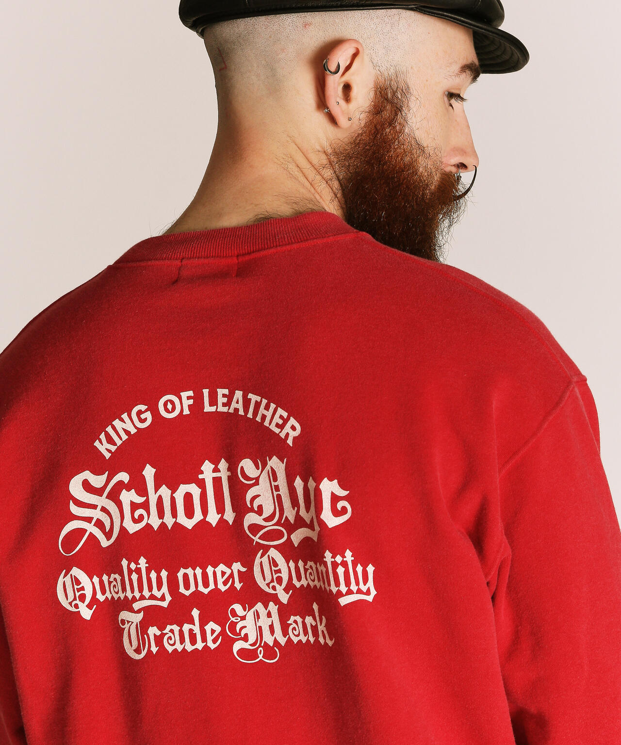 ショット（Schott）/QUALITY OVER QUANTITY CREW SWEAT／クオリティ オーバー クアンティテ QUALITY OVER QUANTITY CREW SWEAT/クオリティ オーバー クアン