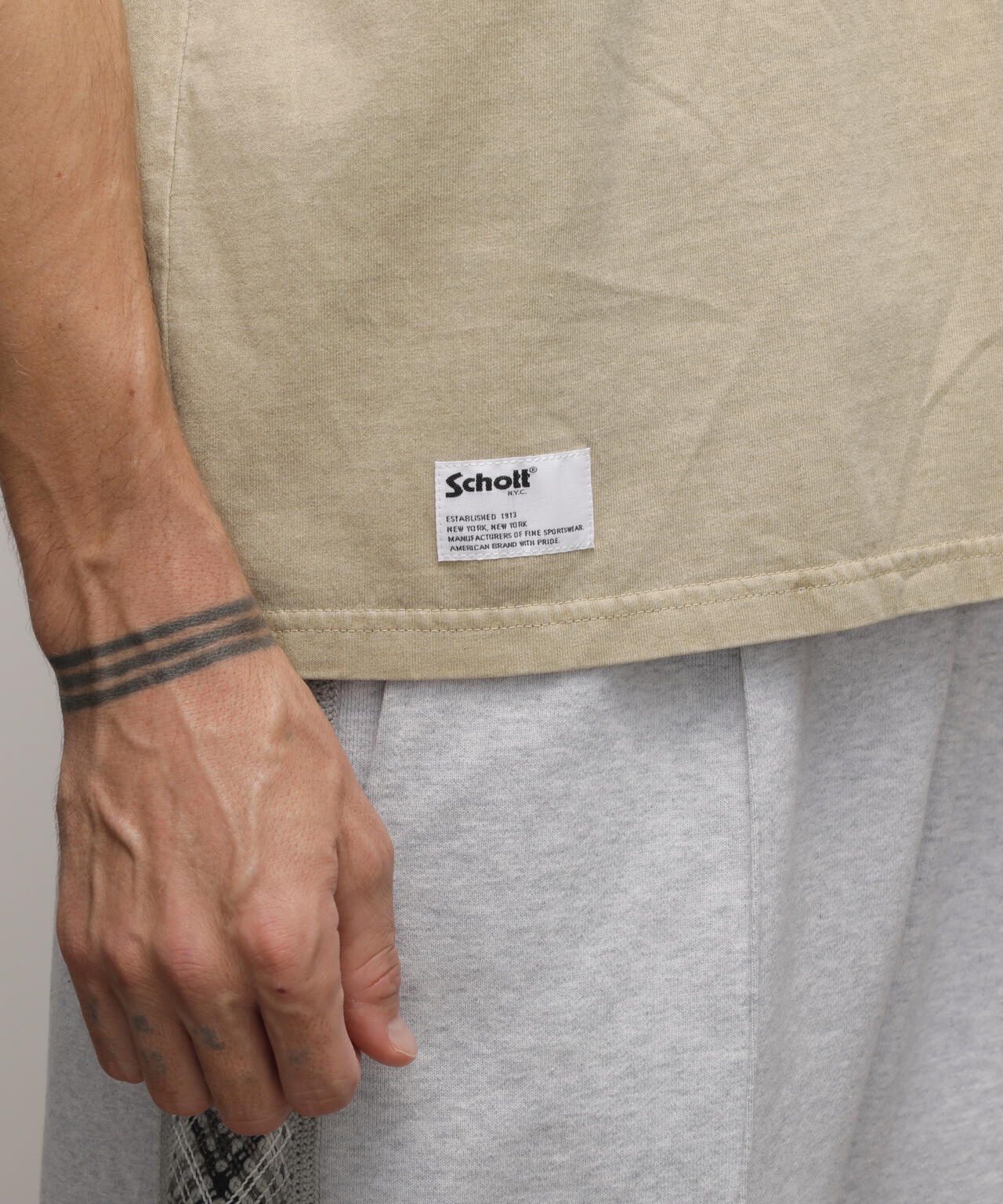 852659cf-8117-5776-9660-c94ff44f7f50_Image