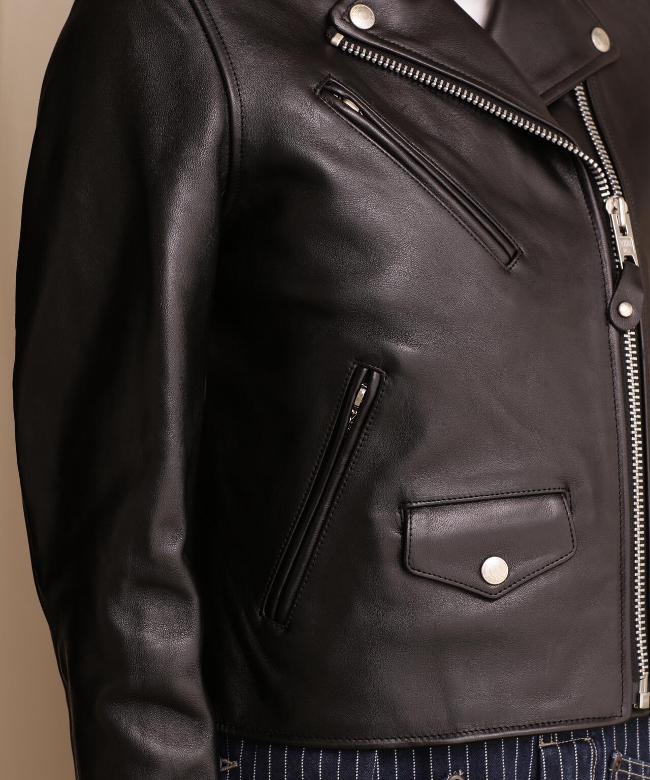 011c81ec-6182-56b3-8780-e43f656c28dc_Image