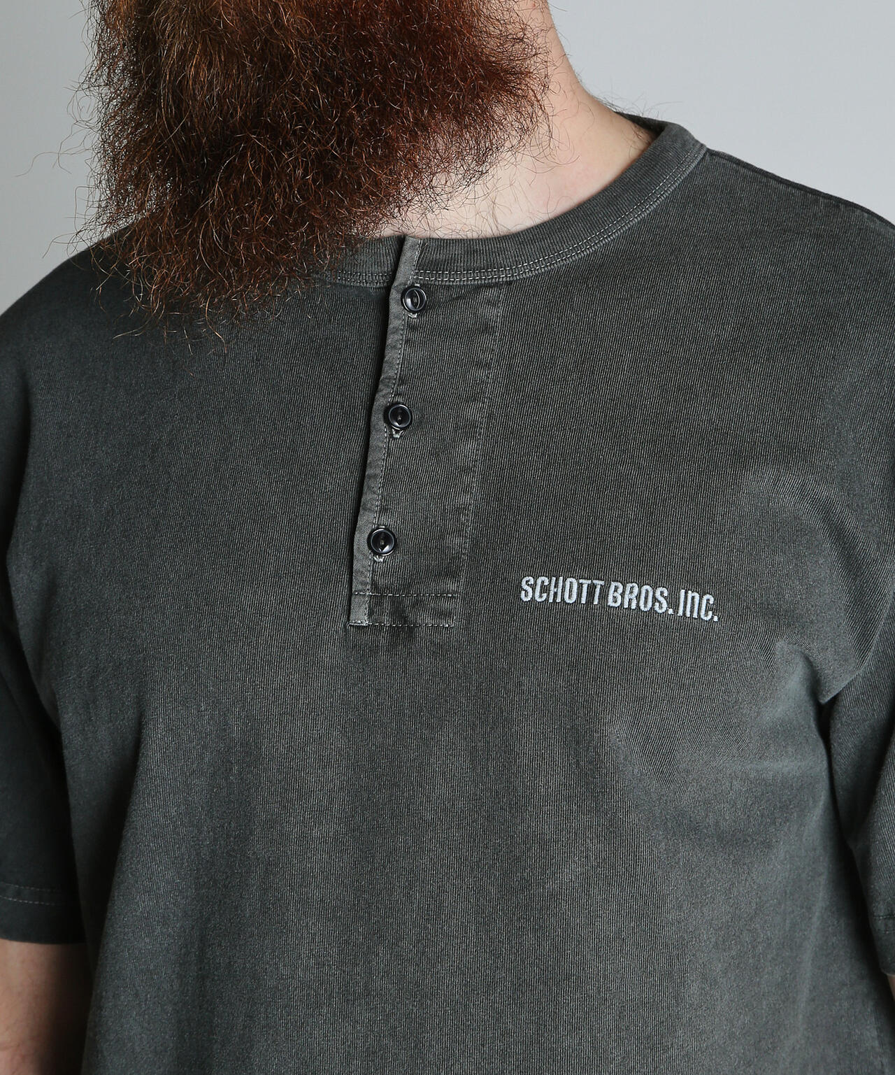 TIME TESTED OVER FOUR GENERATIONS EMB. HENLEY T-SHIRT/刺繍