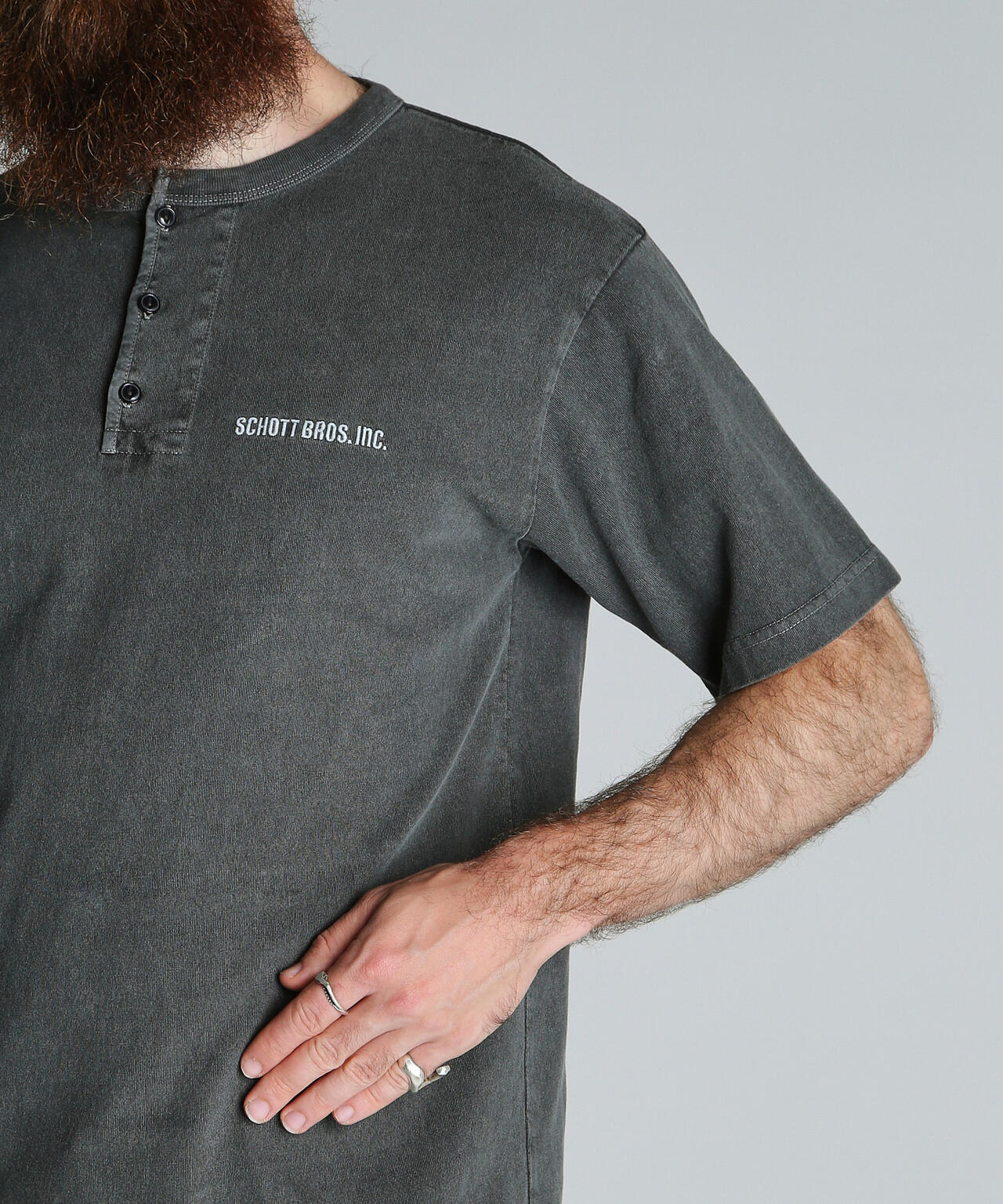 TIME TESTED OVER FOUR GENERATIONS EMB. HENLEY T-SHIRT/刺繍