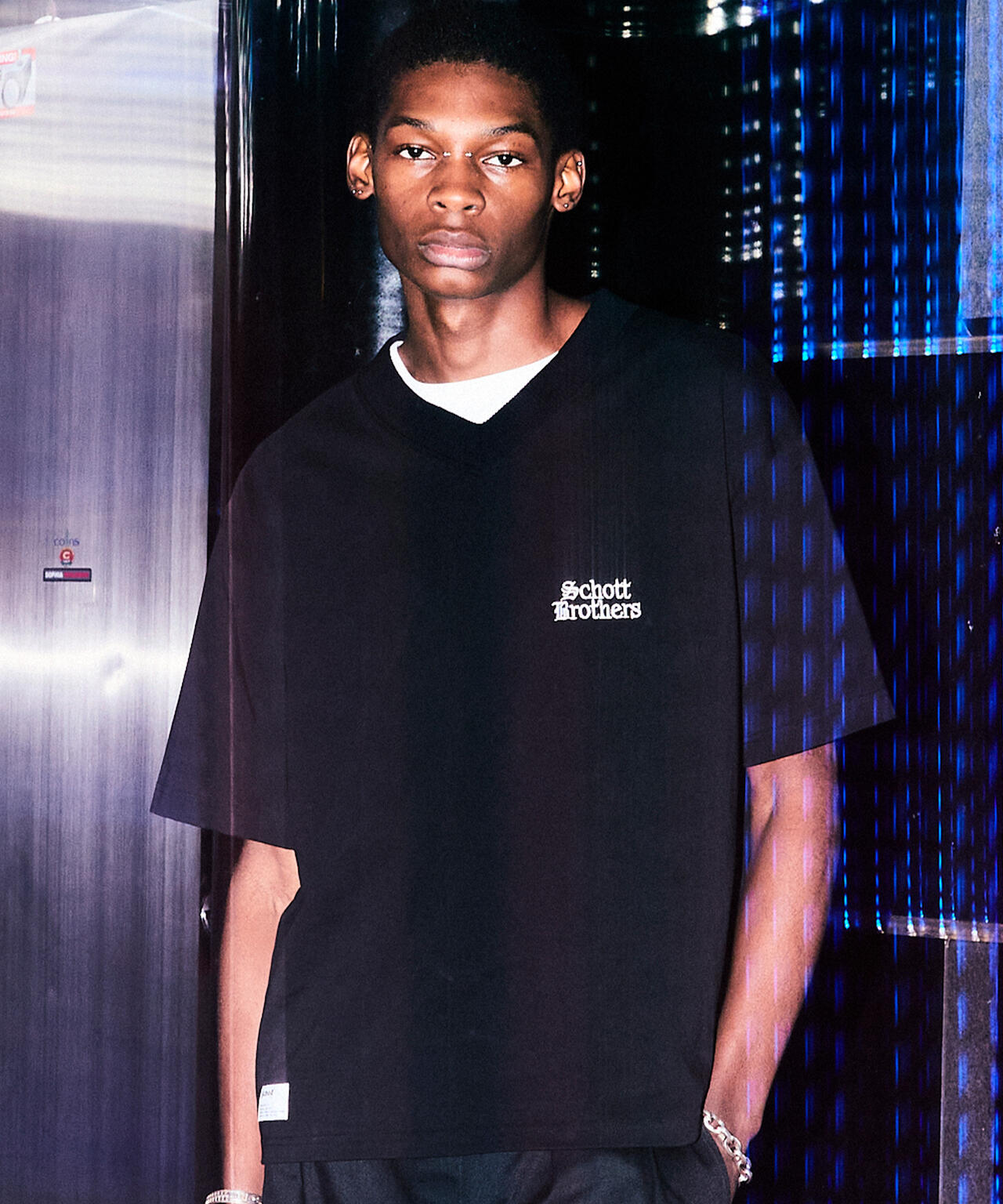 jump one ブラック Vネック Tシャツ B.S. V NECK T-SHIRT/ブラックシープ Vネック Tシャツ | Schott