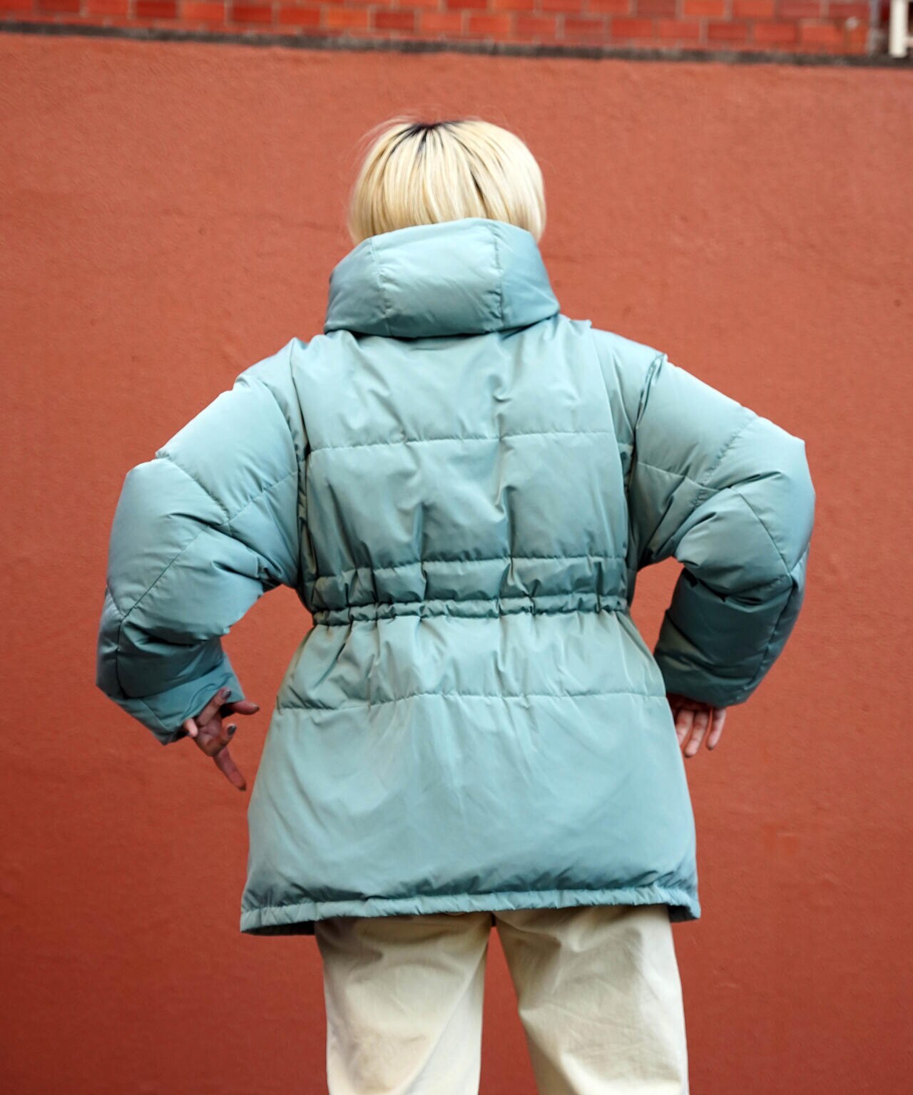 ≪直営店限定≫WEST DRAWSTRING DOWN JACKET/ ウエストドローストリング ダウンジャケット