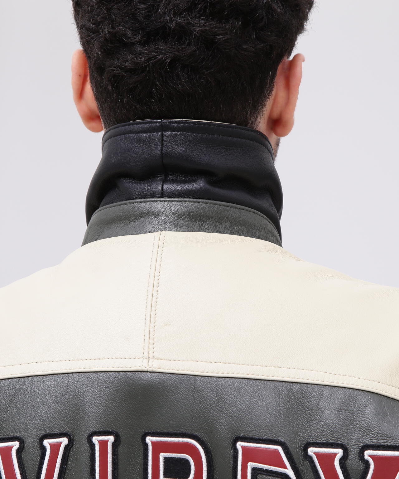 3f4f3086-0ec3-59cc-9983-f1fc434c1998_Image