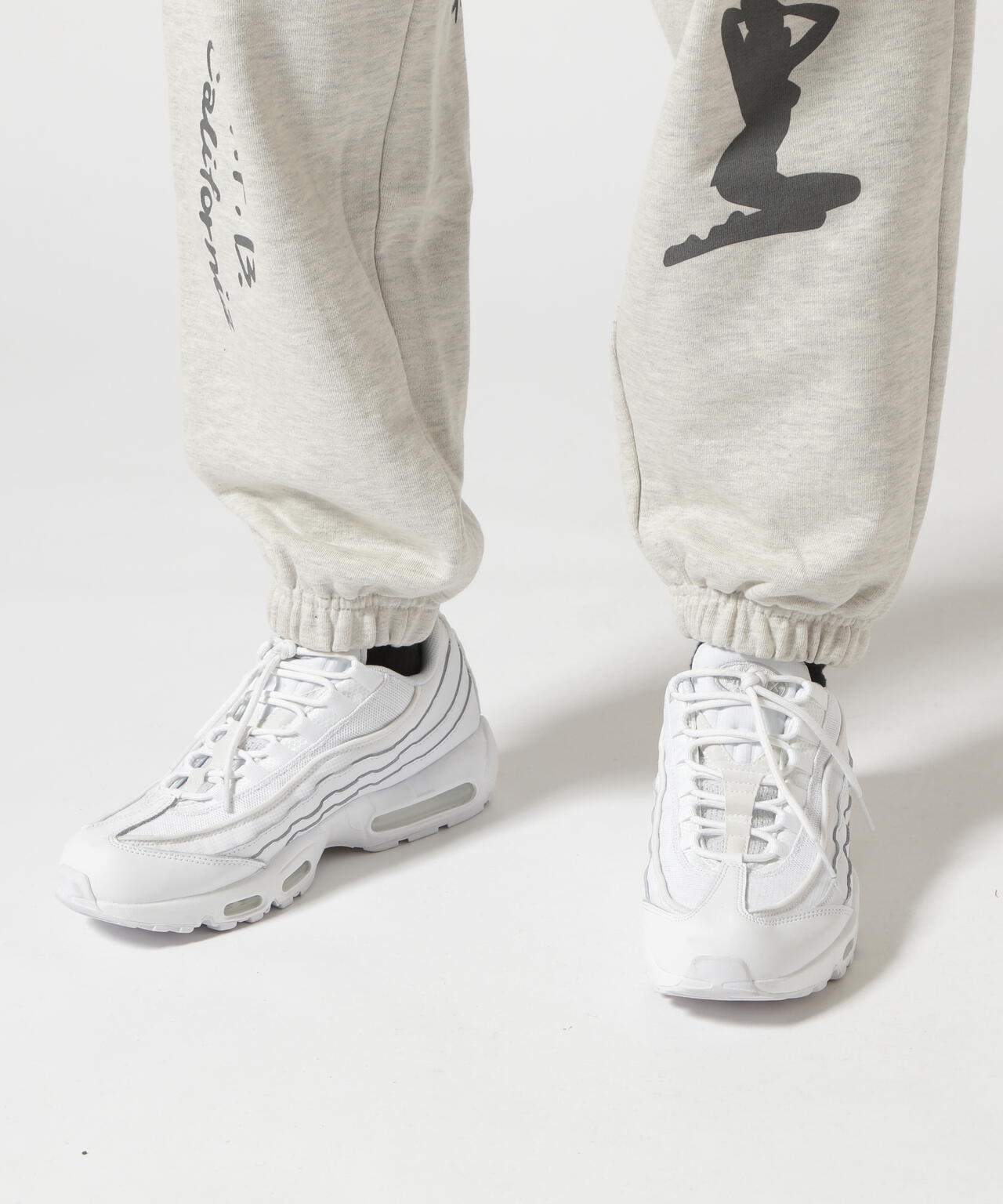 WEB限定》STENCIL PRINT SWEAT PANTS / ステンシル プリント