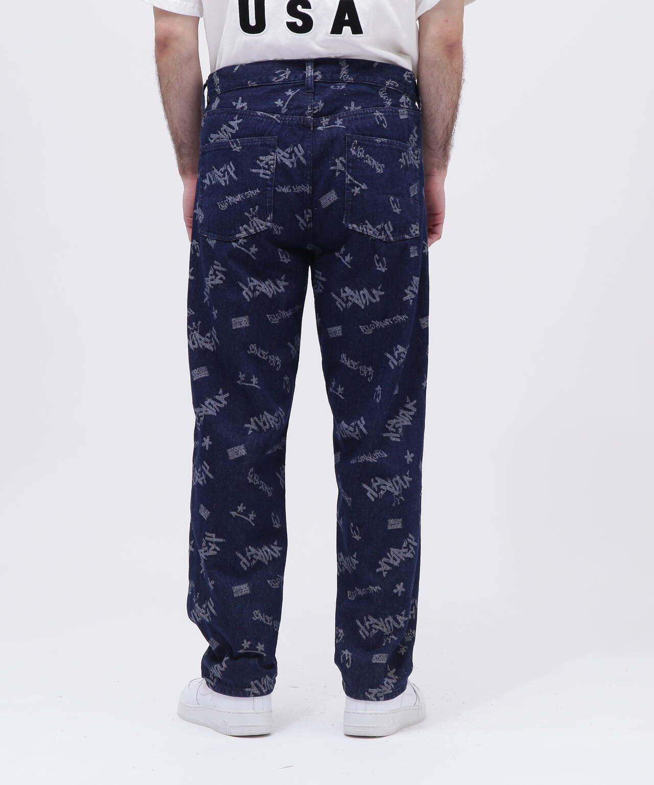 ee15aa91-80b4-56b1-8f13-59cca97de7e9_Image