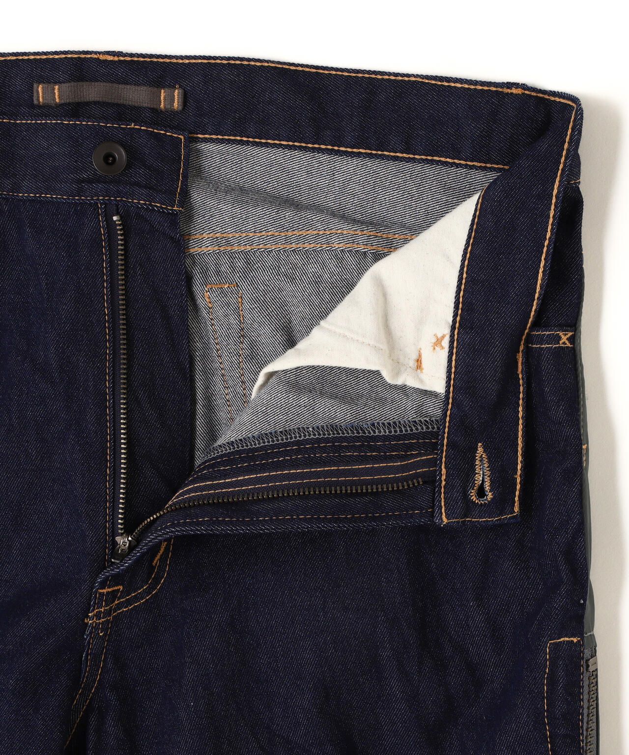 94a60ead-57e2-5ece-b84b-4f901a7ed1af_Image