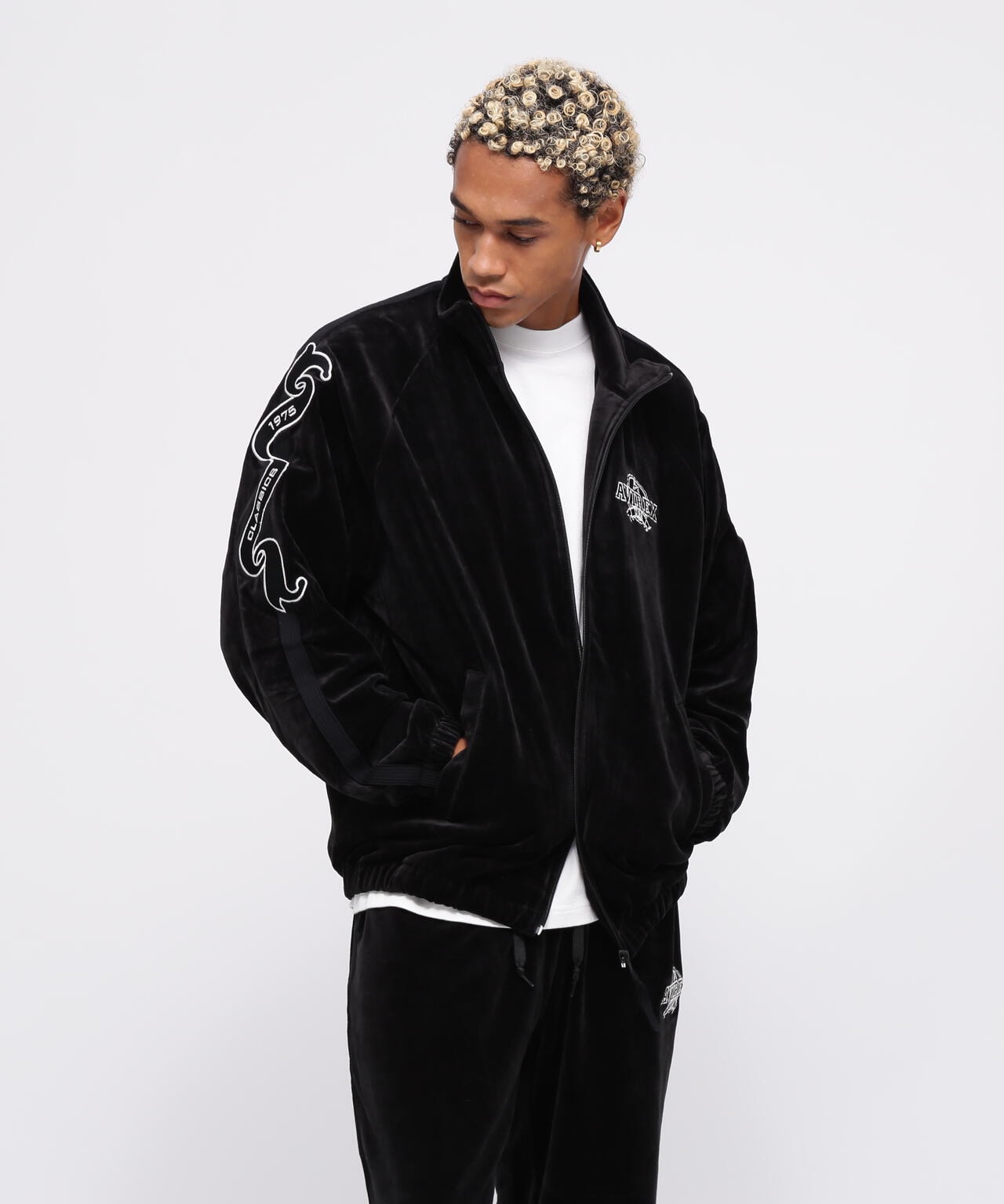 GIORGIO ARMAMI 黒タグ ベロア トラックジャケット とろみ GIORGIO ARMAMI 黒タグ ベロア トラックジャケット とろみ