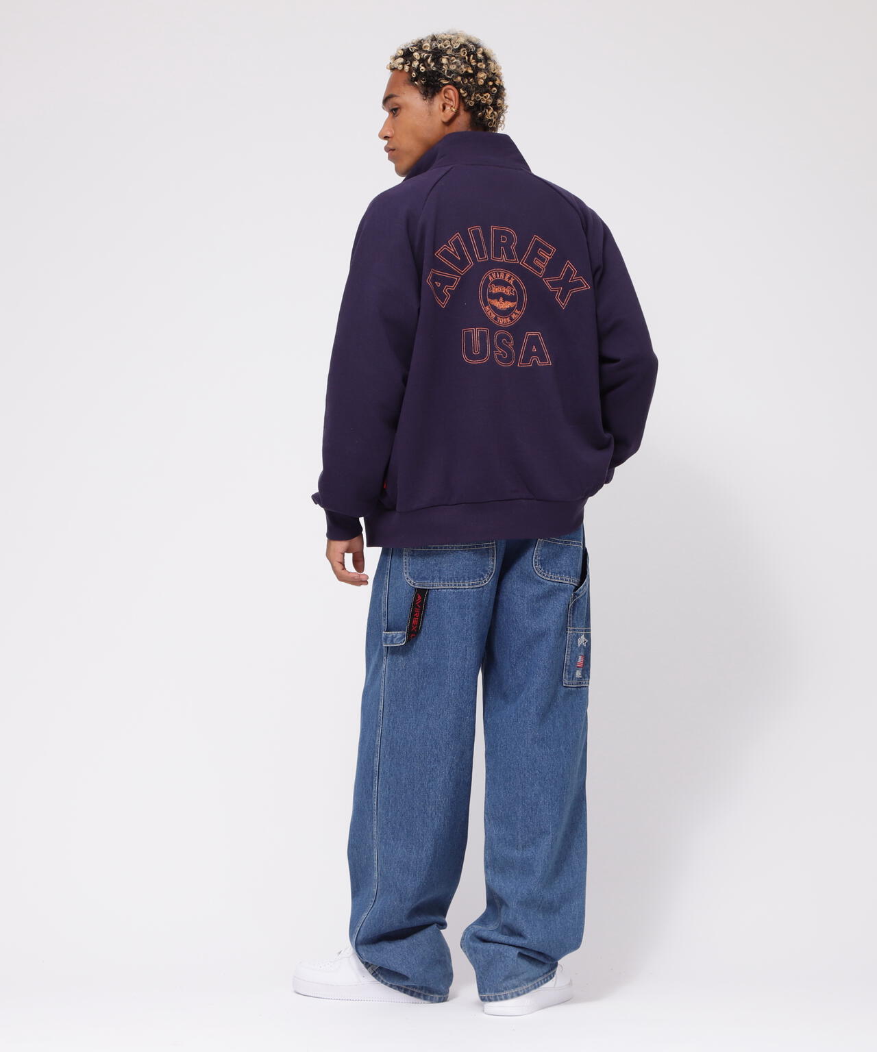 WEB&DEPOT限定》VARSITY LOGO EMB STAND ZIP SWEAT | AVIREX