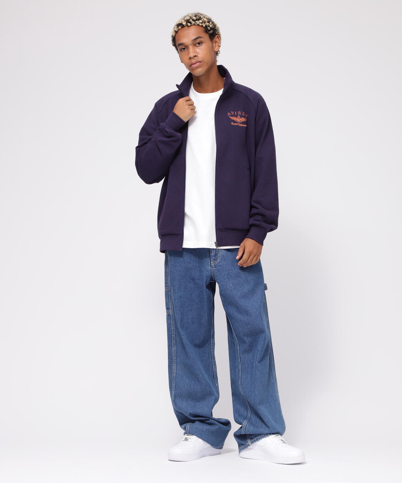 WEB&DEPOT限定》VARSITY LOGO EMB STAND ZIP SWEAT | AVIREX