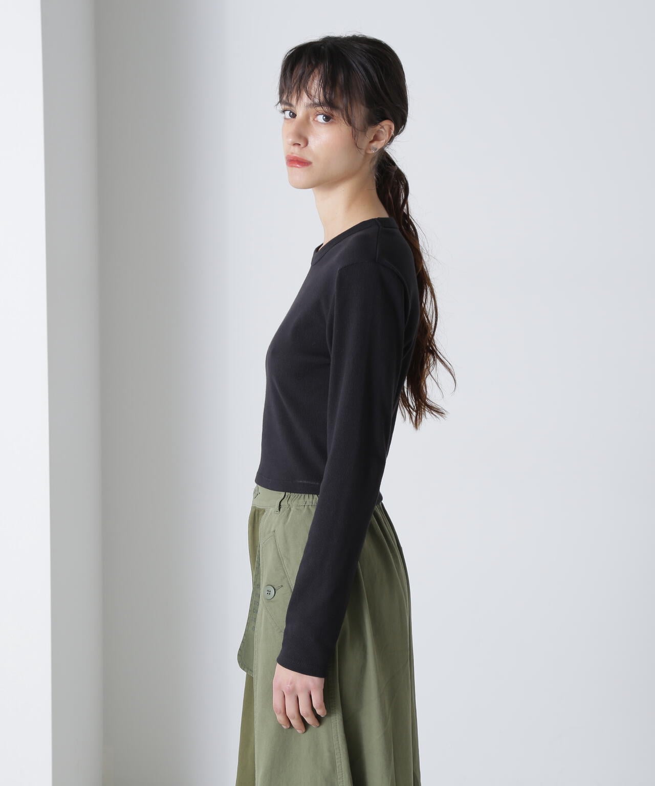 直営店限定》L/S EMBROIDERY SHORT T-SHIRT/刺繍ショートロング