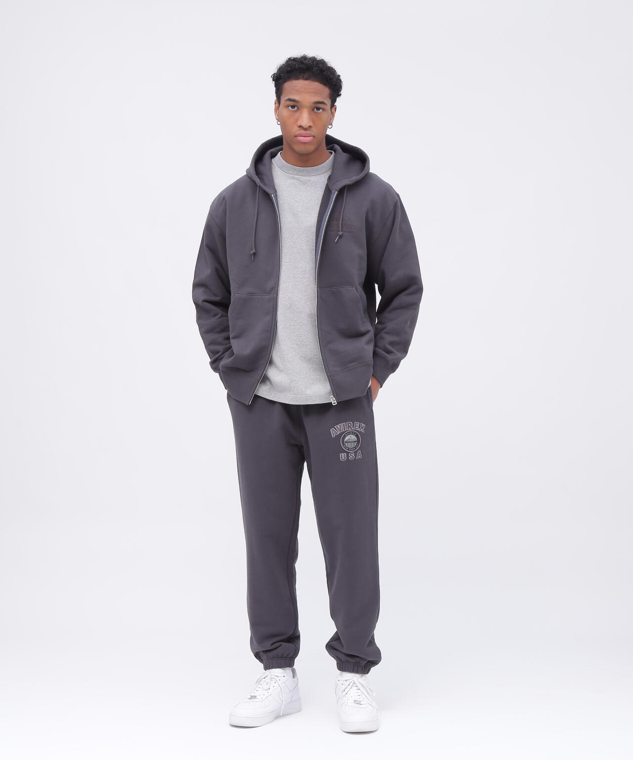 【希少 美品】AVIREX ダウンジャケット パーカー バックロゴ 刺繍 黒 L 楽天市場】ダウンジャケット スリーブジップ ロゴ プリント 長袖