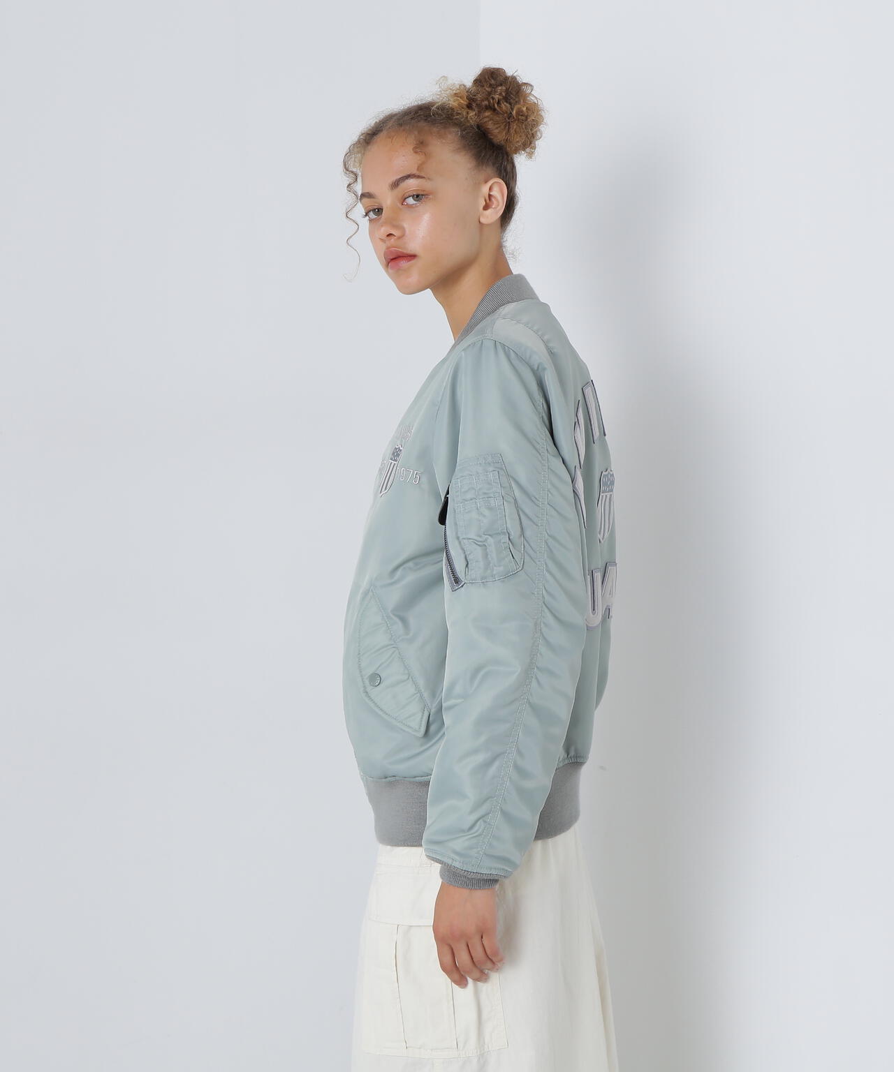 安価！激渋！AVIREX、刺繍スカMA-1 安価！激渋！AVIREX、刺繍スカMA-1