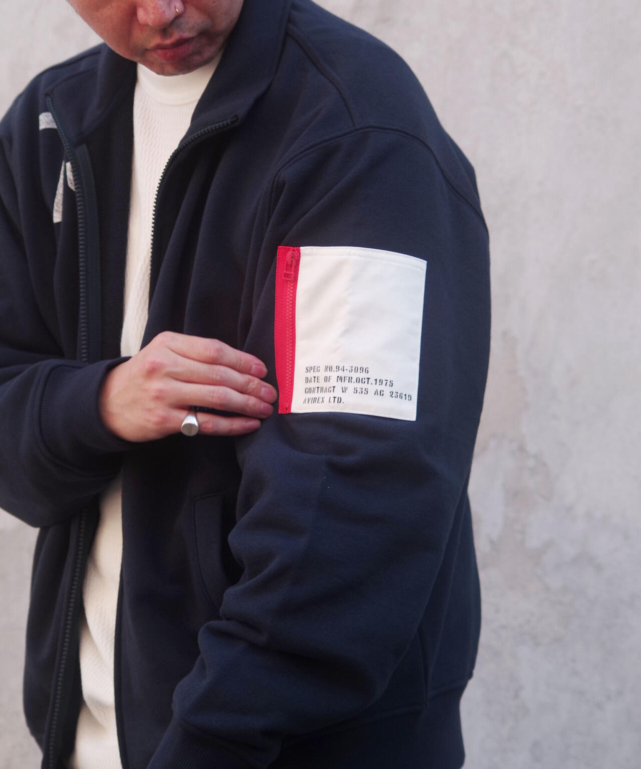 WEB&DEPOT限定》REMODEL DESIGN STAND ZIP SWEAT/リモデル ジップ