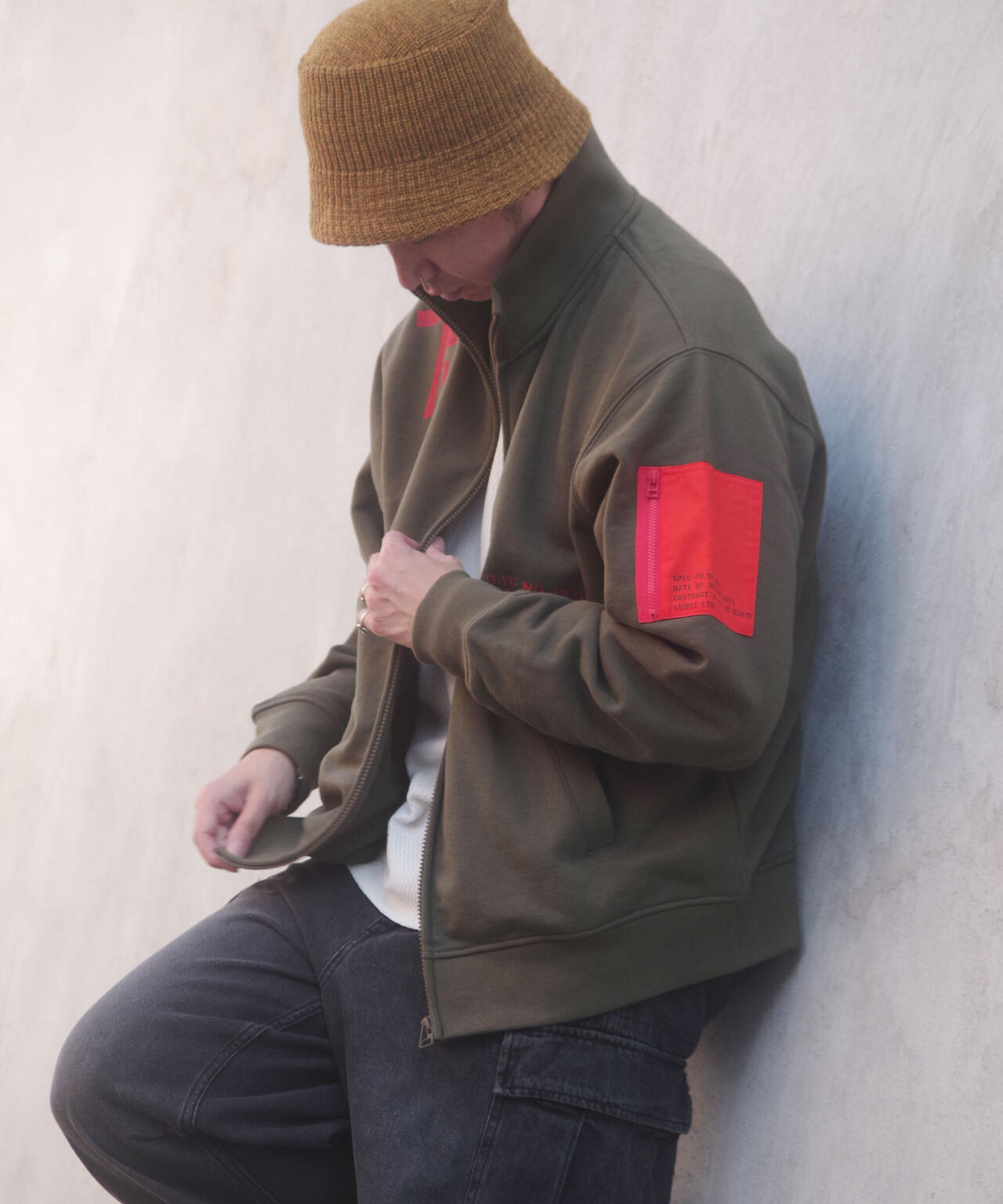 WEB&DEPOT限定》REMODEL DESIGN STAND ZIP SWEAT/リモデル