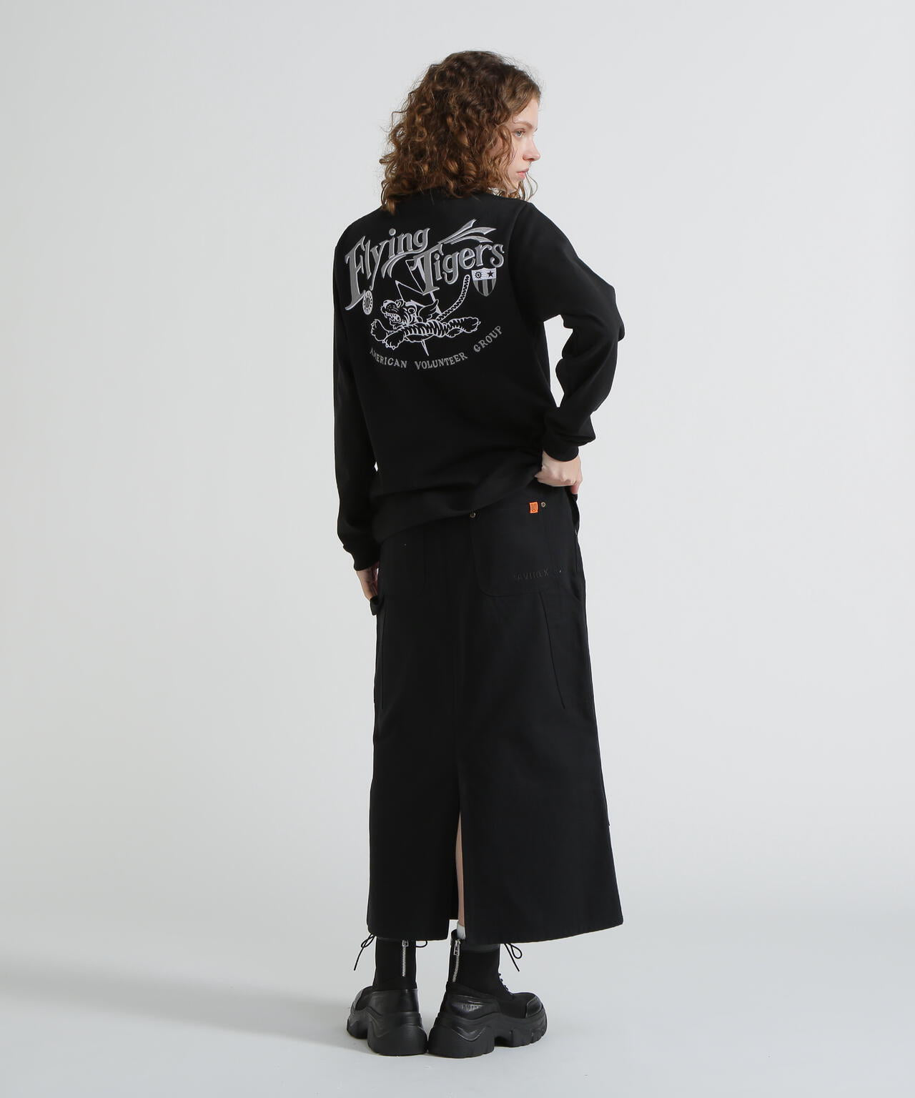 《WEB＆DEPOT限定》MILITARY MOTIF LONG SLEEVE T-SHIRT / ミリタリーモチーフ 長袖 Tシャツ