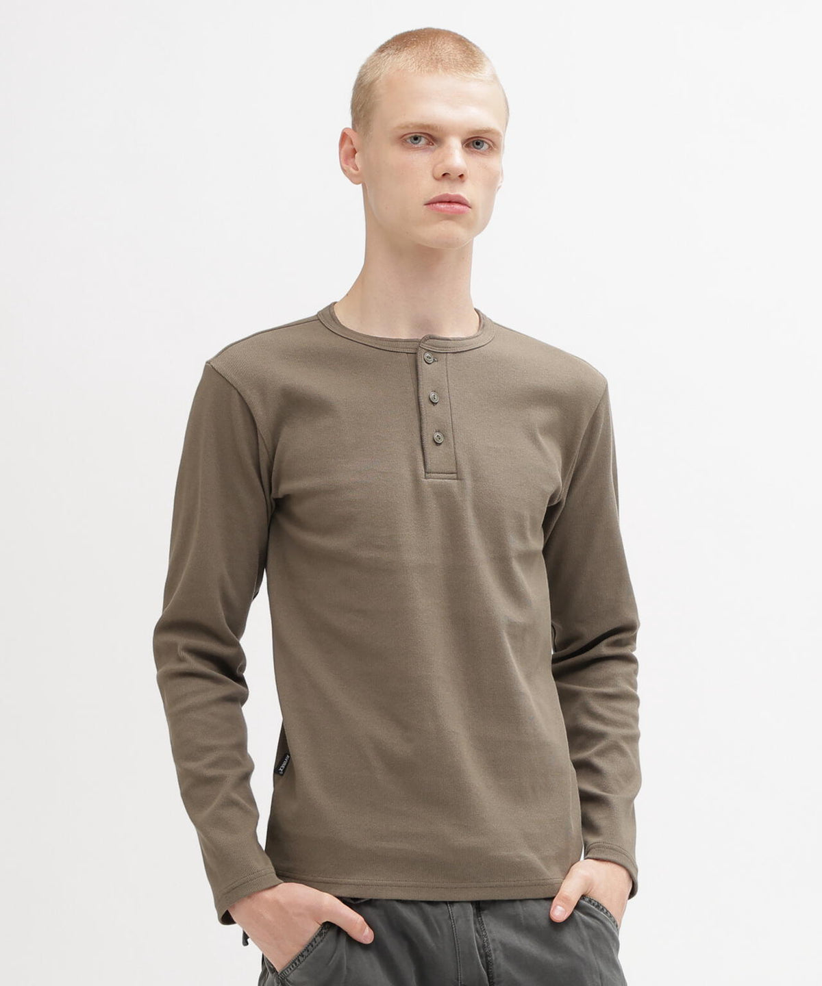 《DAILY/デイリー》RIB L/S HENLEY NECK T-SHIRT