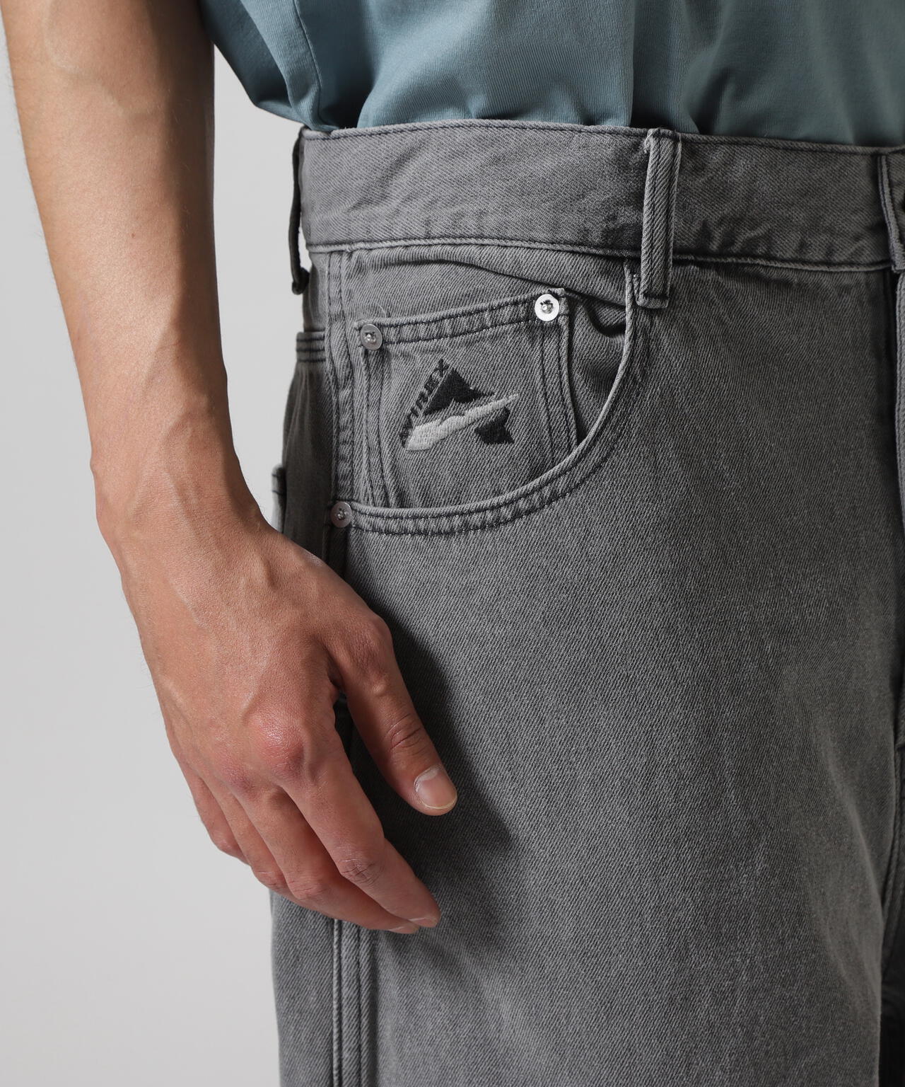 211bc4ff-1b72-5e14-ba38-24e950f58879_Image