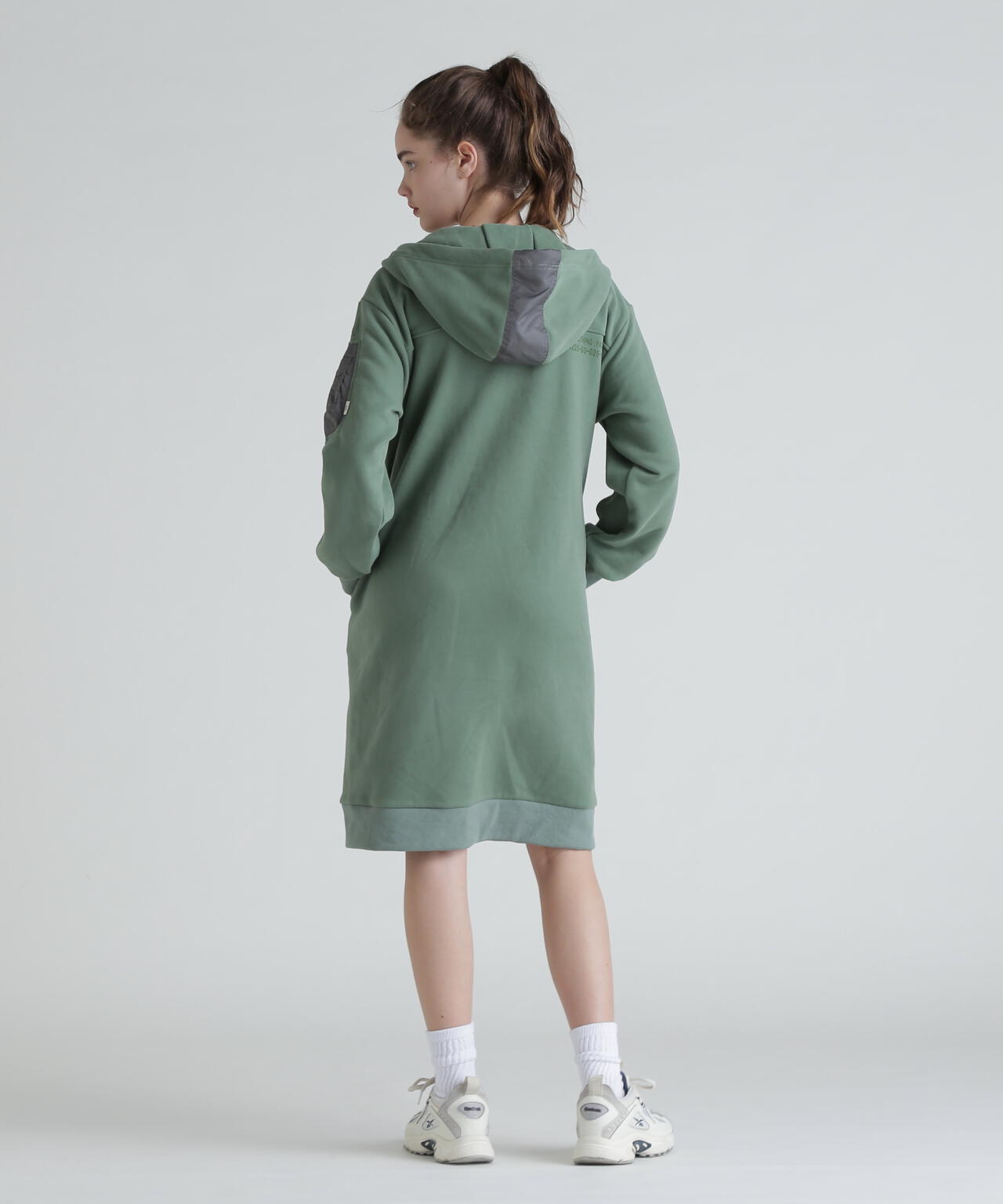 e712f025-6f80-5ffb-8ed8-67adada44372_Image