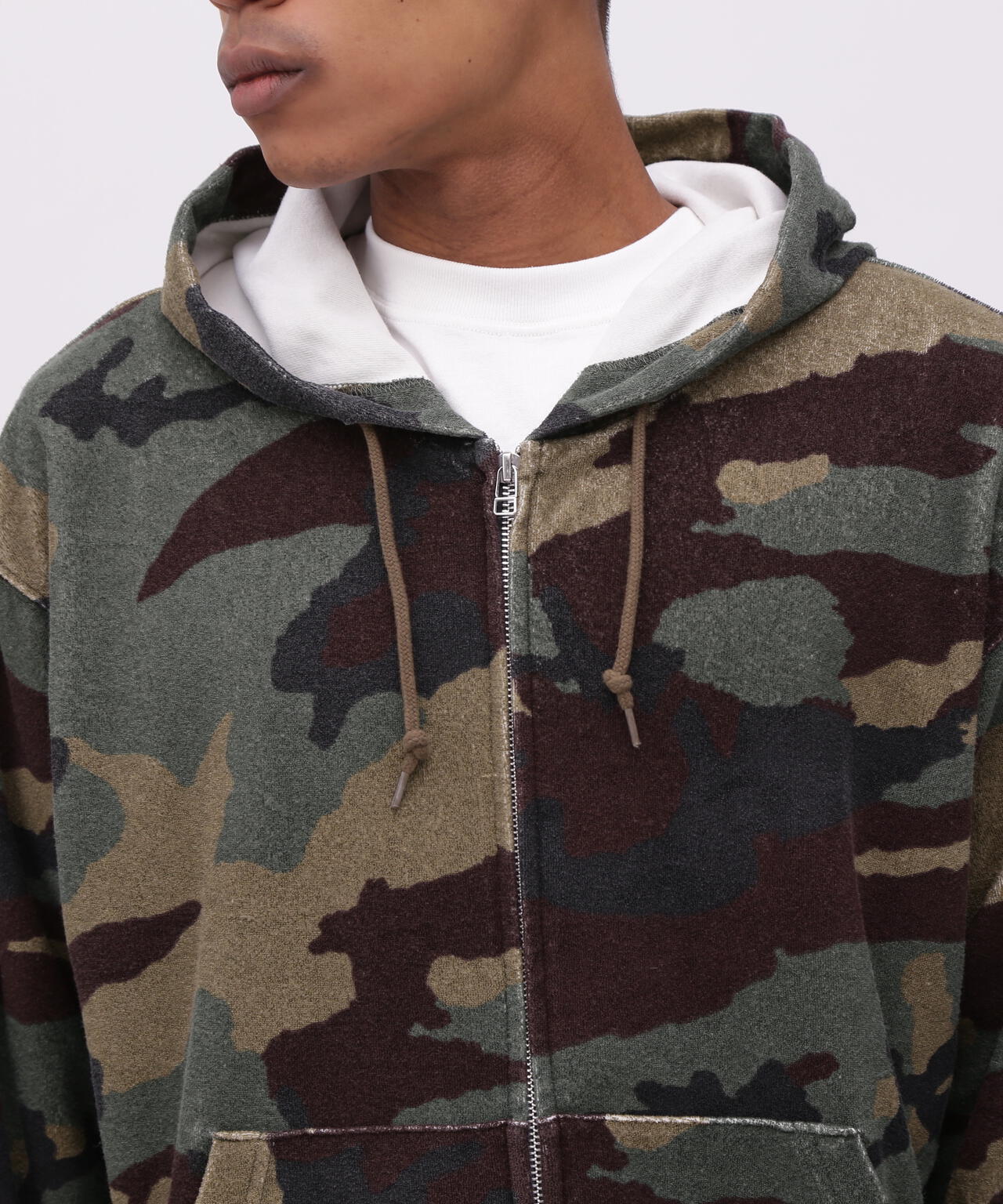 e2e950fd-156b-5b9f-a710-2765526feecb_Image