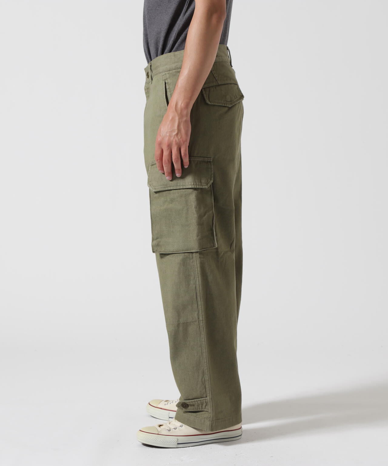 《TFQP by HANDROOM》GREEN SELVEDGE MILITARY DENIM CARGO TROUSERS M-47
