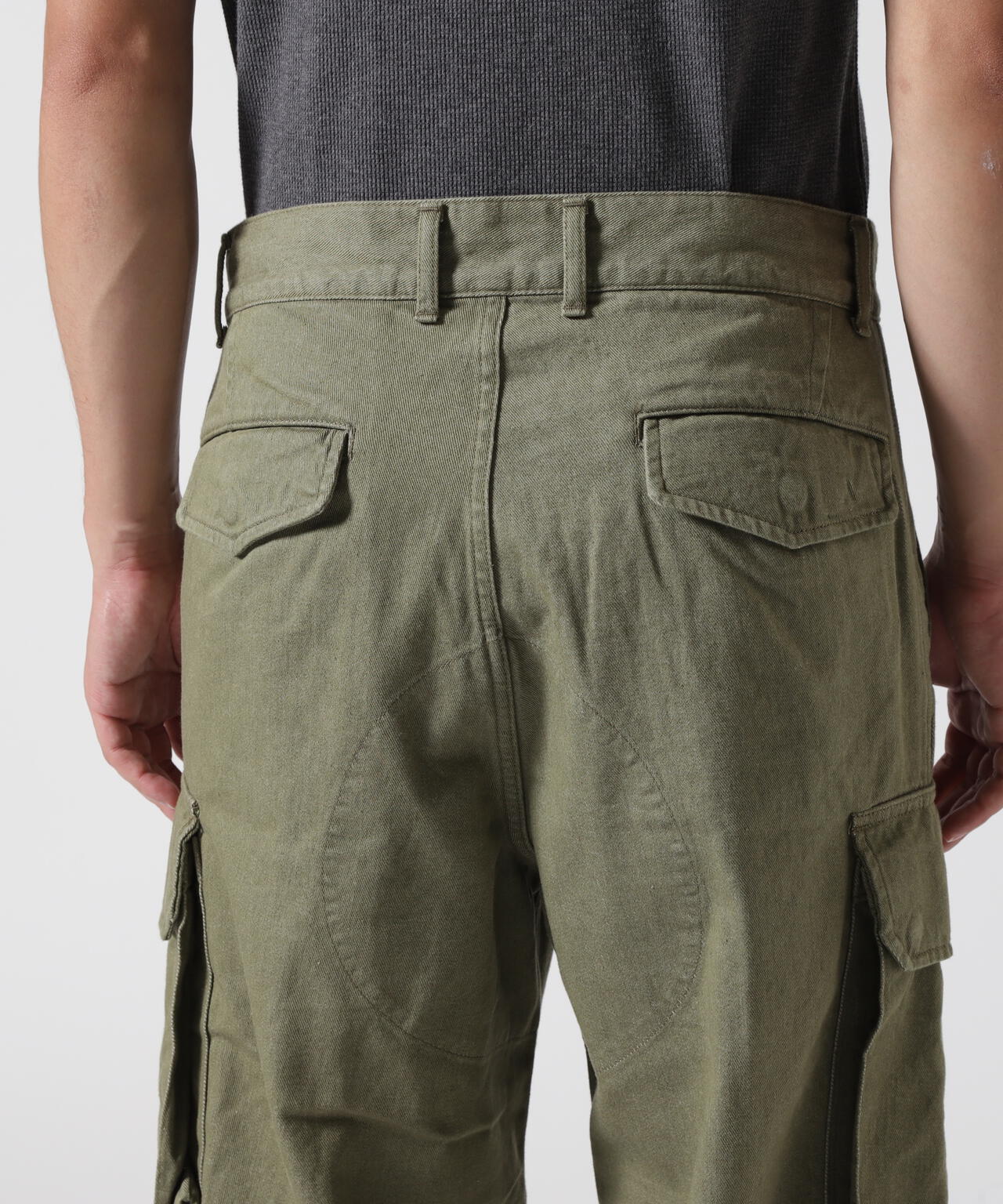 《TFQP by HANDROOM》GREEN SELVEDGE MILITARY DENIM CARGO TROUSERS M-47