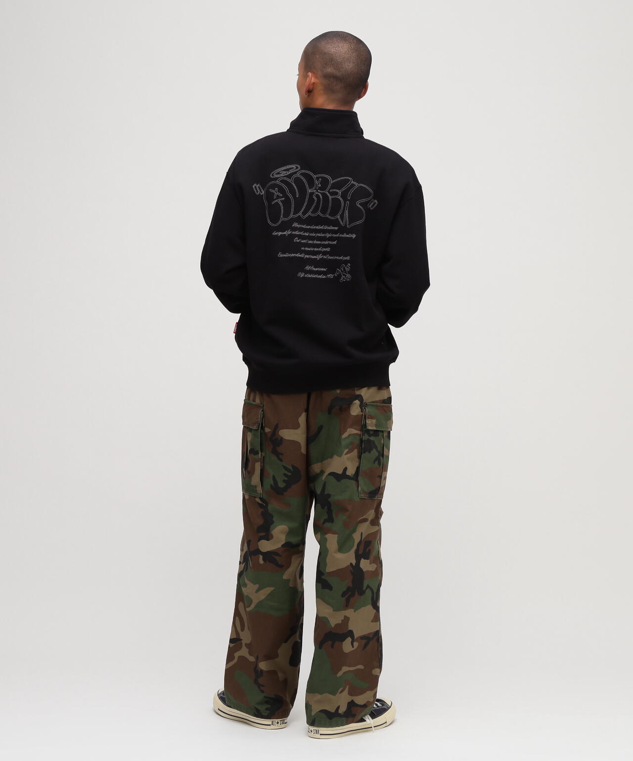 《直営店限定》GRAFFITI HALF ZIP SWEAT