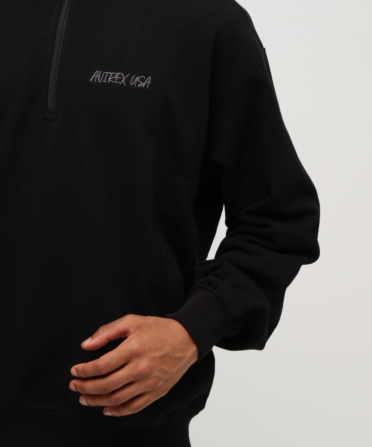 《直営店限定》GRAFFITI HALF ZIP SWEAT
