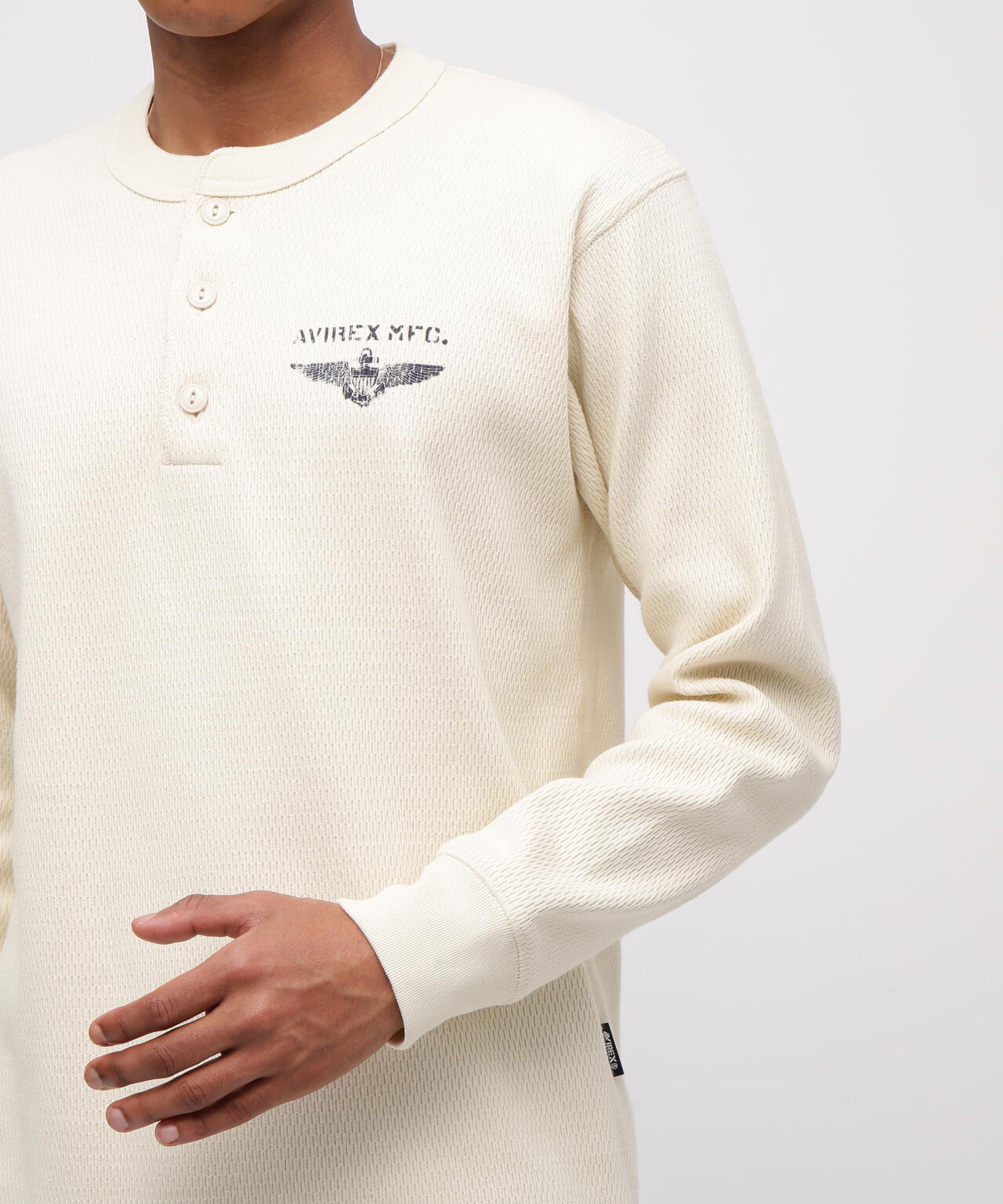 直営店限定》HONEYCOMB WAFFLE HENRY NECK NAVAL T-SHIRT | AVIREX