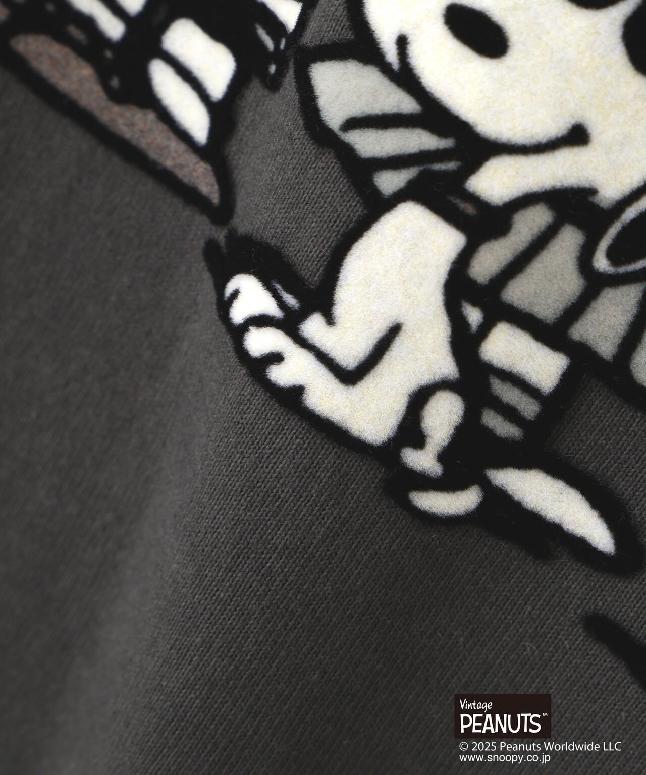 《AVIREX × PEANUTS》FLOKY LONGSLEEVE T-SHIRT / フロッキー 長袖Tシャツ / ピーナッツ / アヴ