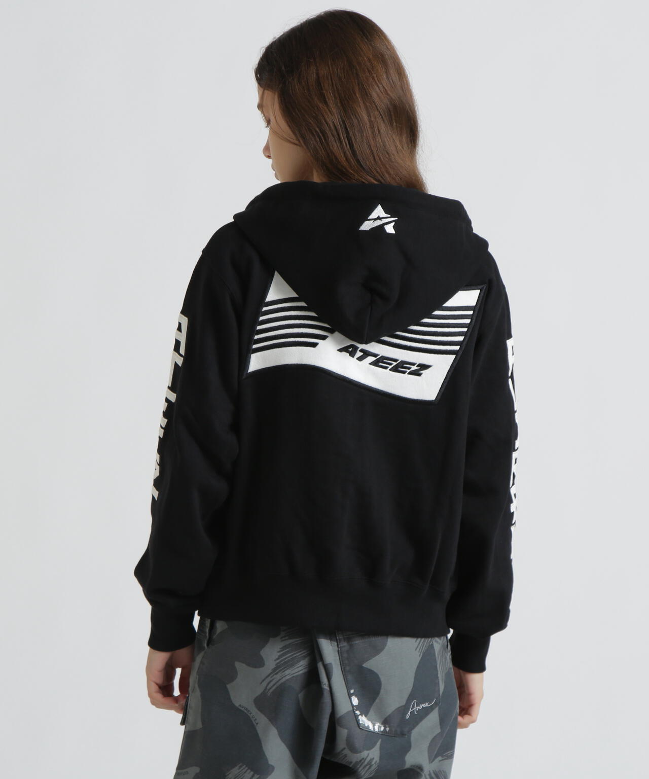 AVIREX × ATEEZ / SLEEVE LOGO PARKA