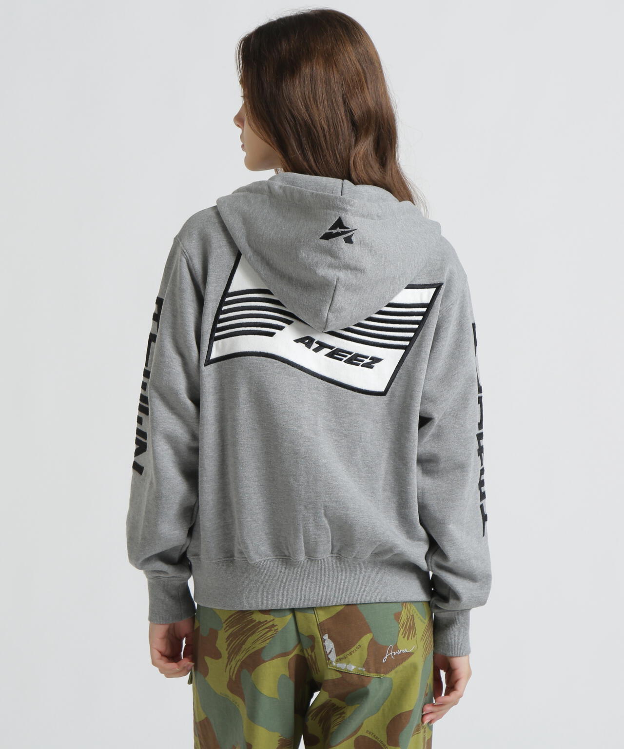 AVIREX × ATEEZ / SLEEVE LOGO PARKA | AVIREX（アヴィレックス