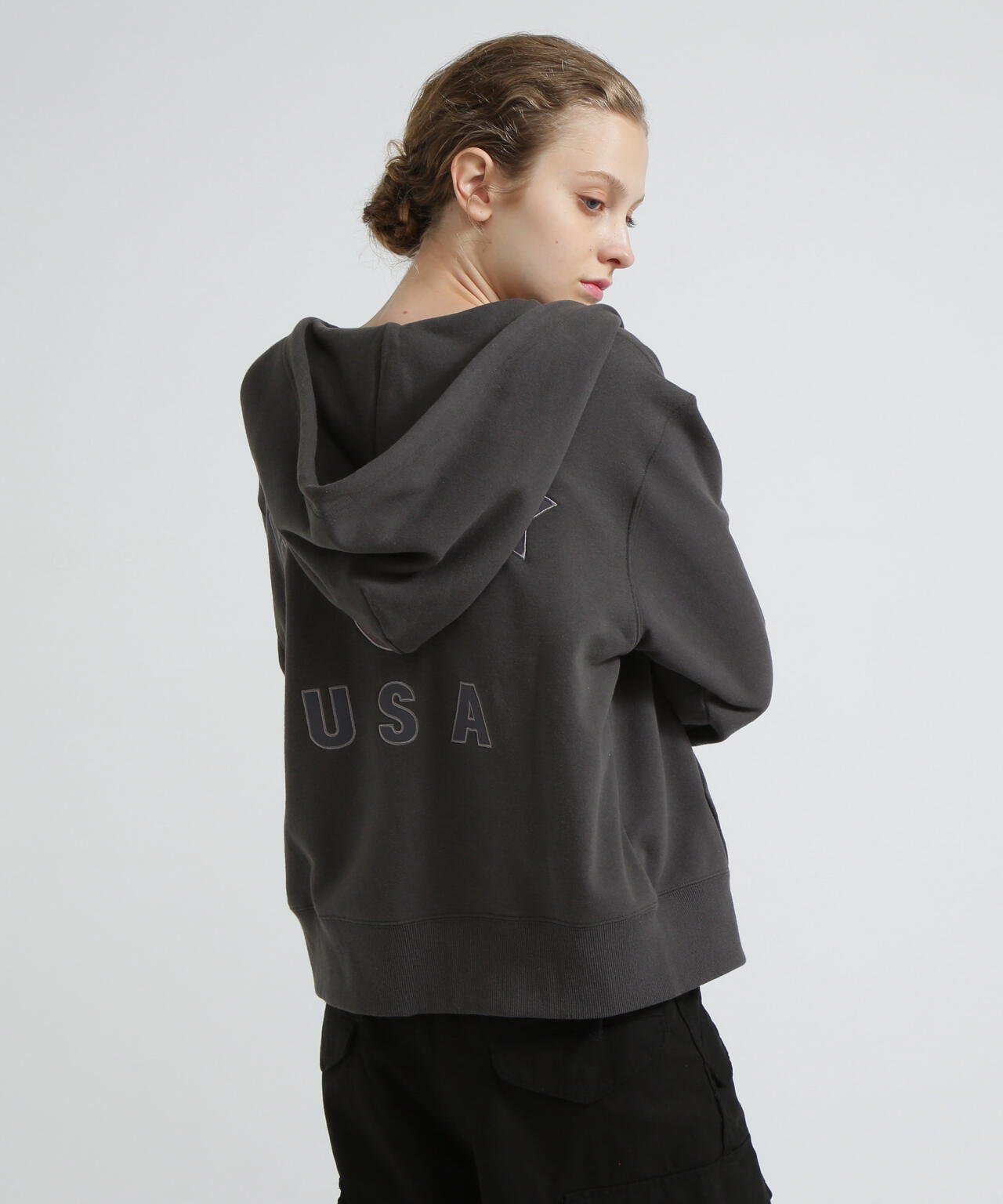 AVIREX ブラック パーカー USA AVIREX パーカー 「WEB＆DEPOT限定」BLACK SCORPION SWEAT PULL
