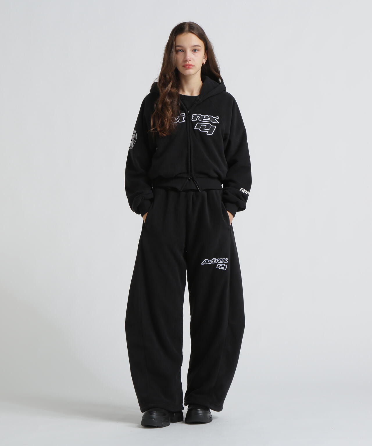 《AVIREX×MOUSSY》FLEECE HOODIE