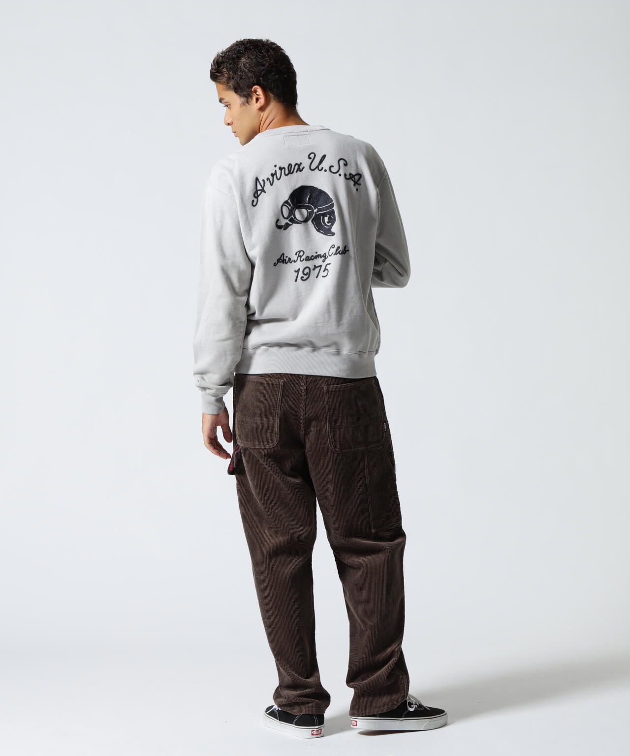 《A.A.R.C》EMB CREWNECK SWEAT