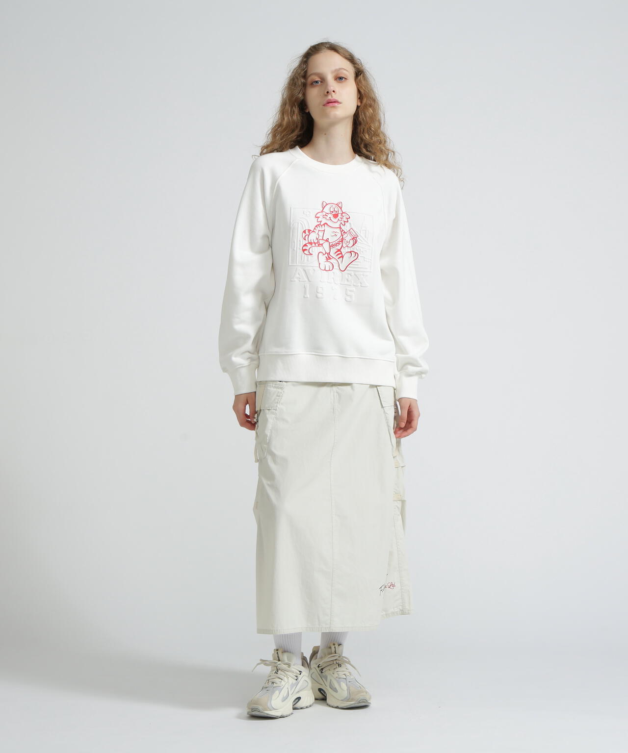 EMBOSS TOMCAT SWEAT/エンボストムキャットスウェット