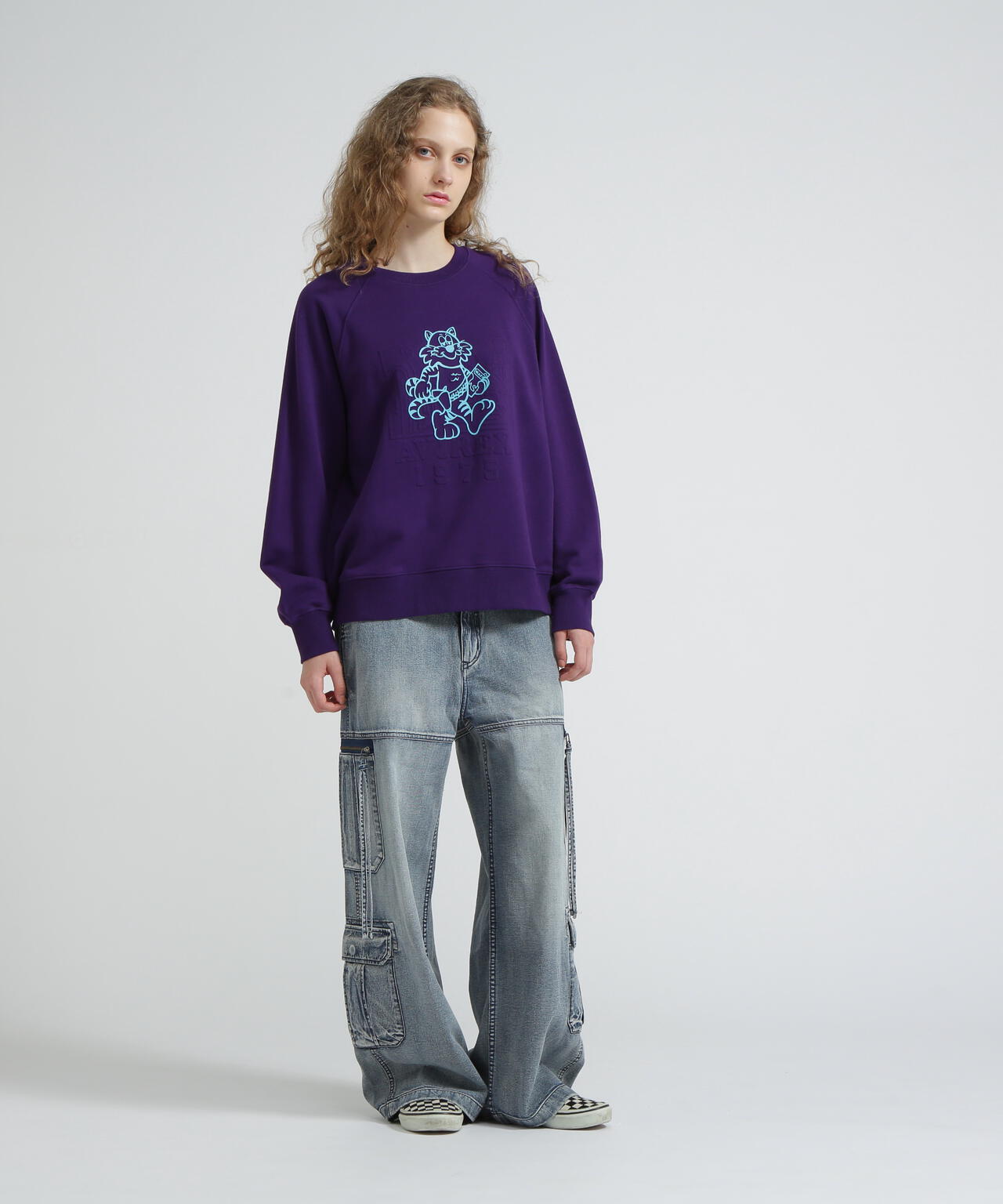 EMBOSS TOMCAT SWEAT/エンボストムキャットスウェット