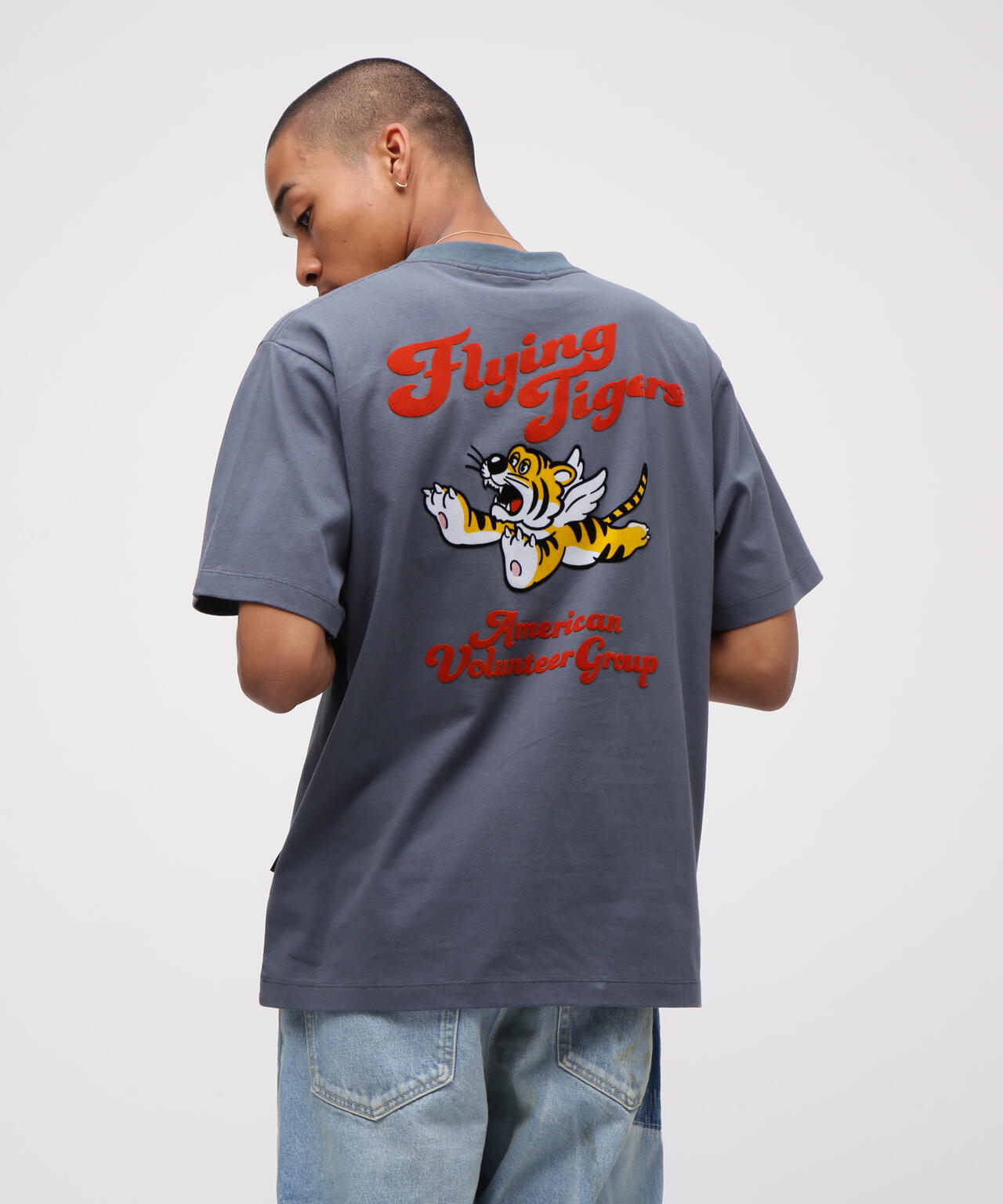 FLYING TIGER T-SHIRT / フライングタイガー 半袖Tシャツ | AVIREX