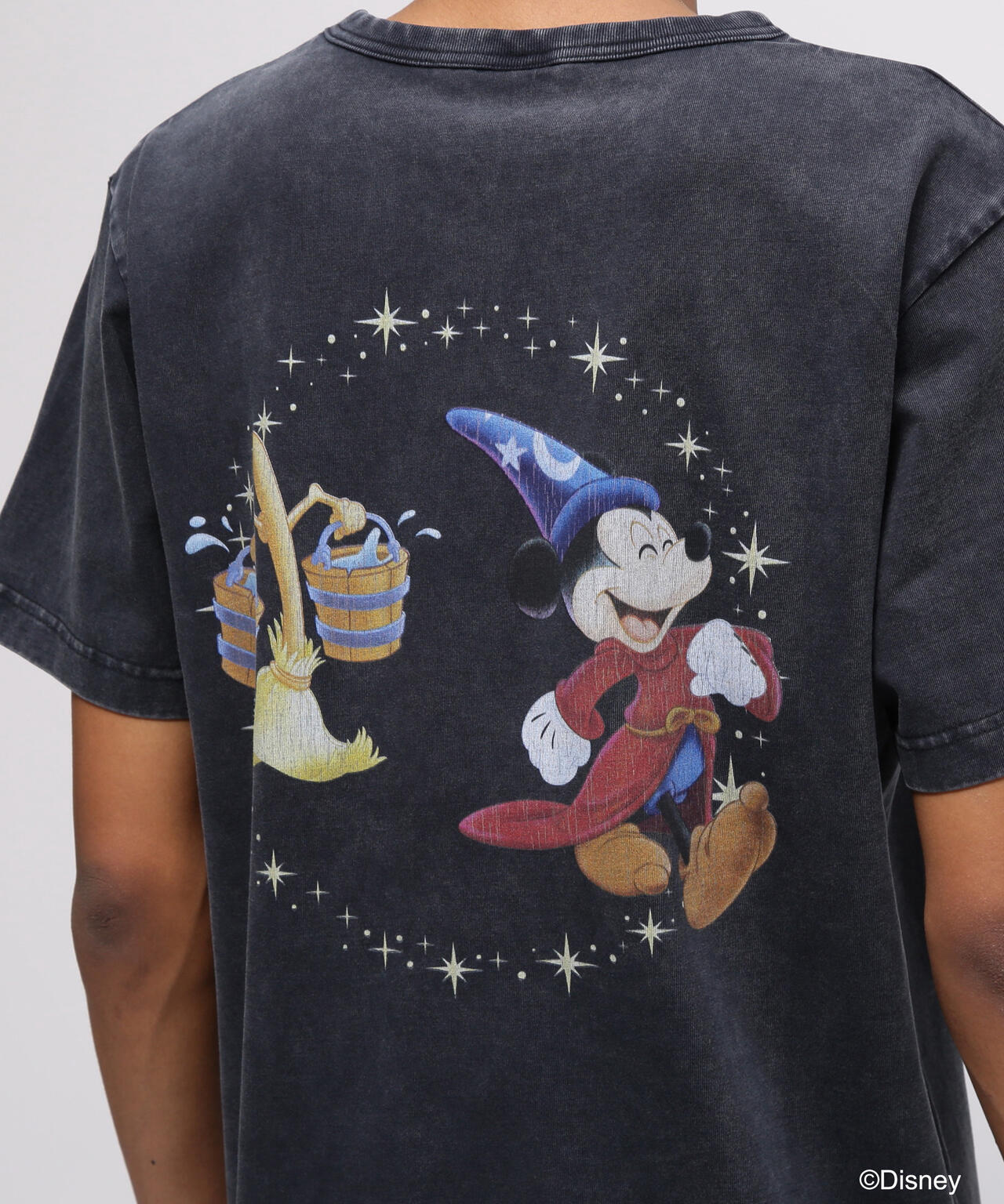 Disney Collection》FANTASIA / MICKEY MOUSE / BROOM T-SHIRT