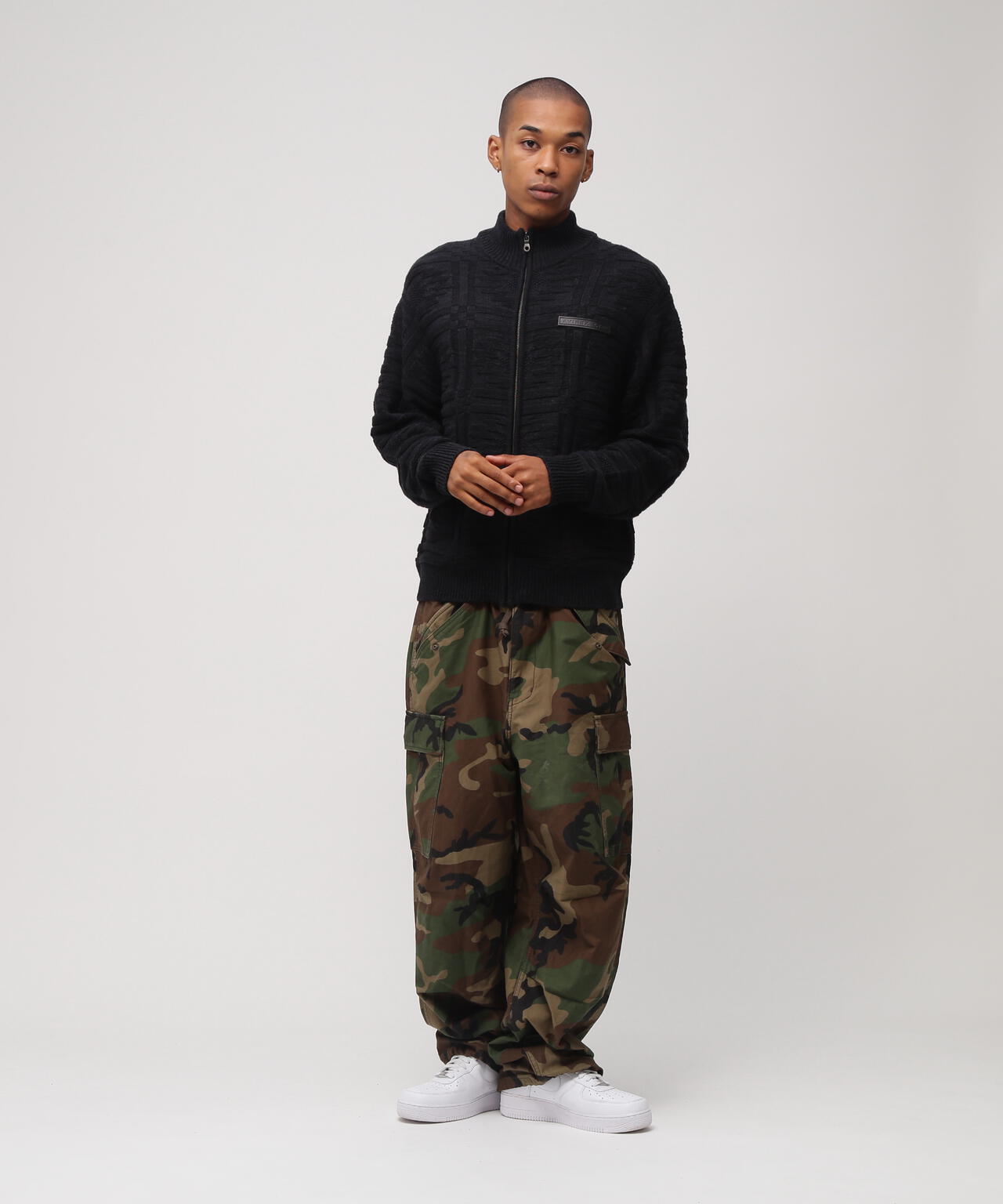 NATIVE JACQUARD STAND KNIT