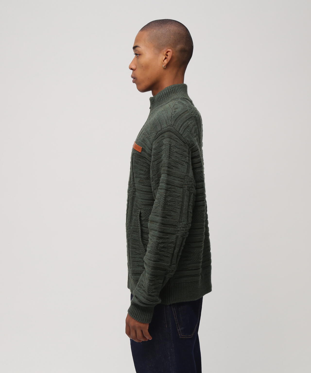 NATIVE JACQUARD STAND KNIT