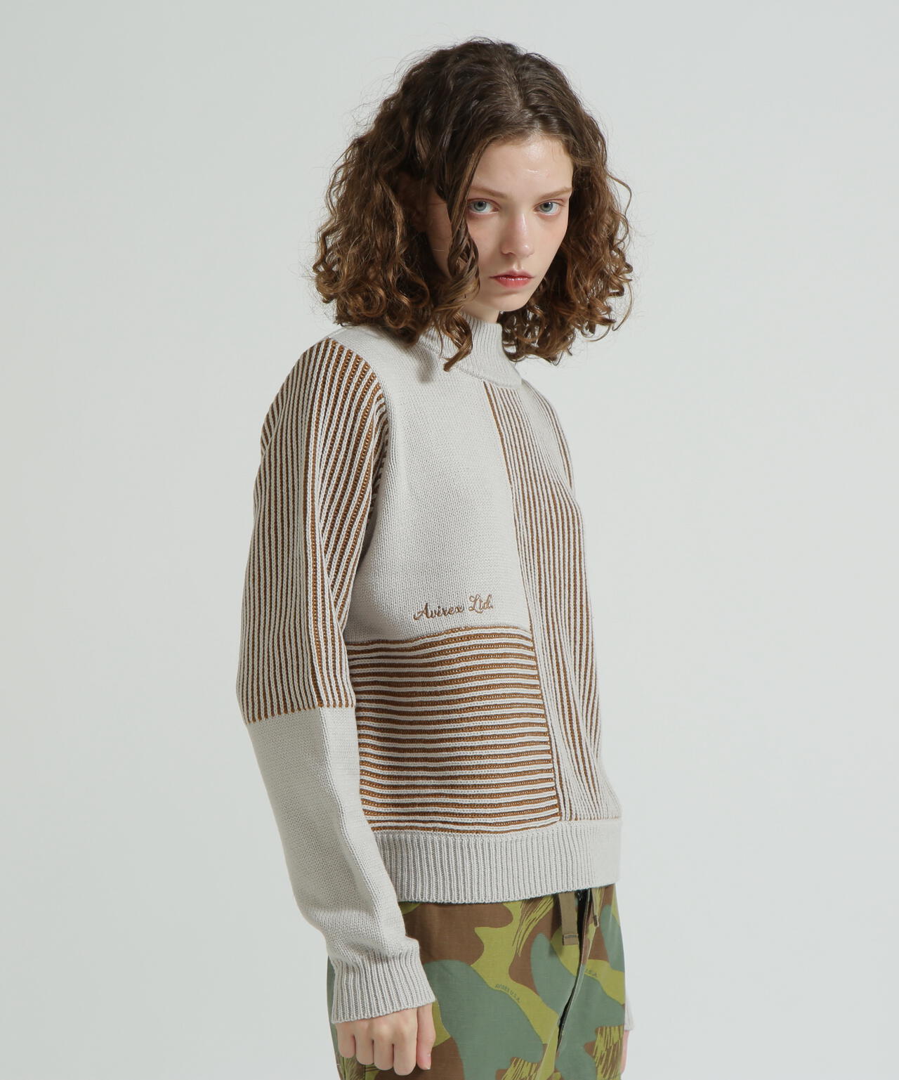 《直営店限定》MELANGE SWITCHING KINT PULLOVER/メランジニット