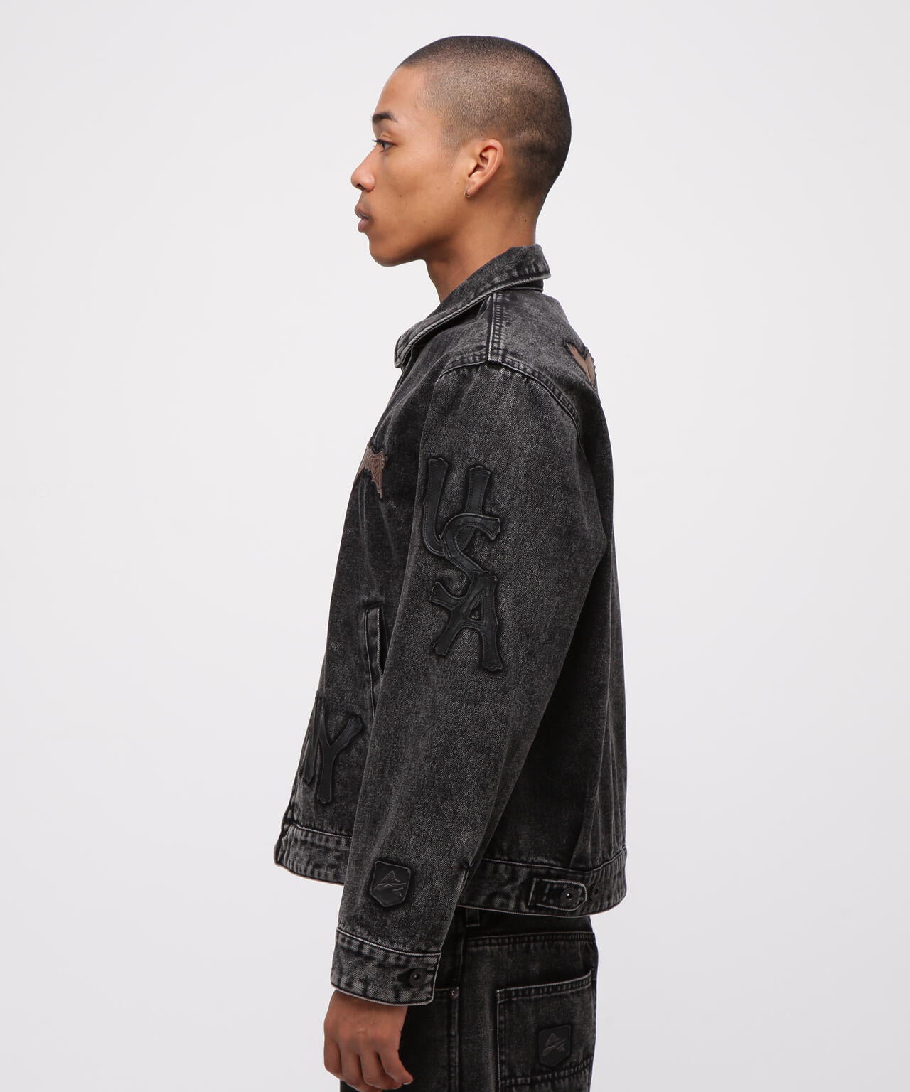 LEATHER PATCH DENIM JACKET | AVIREX（アヴィレックス） ｜【公式