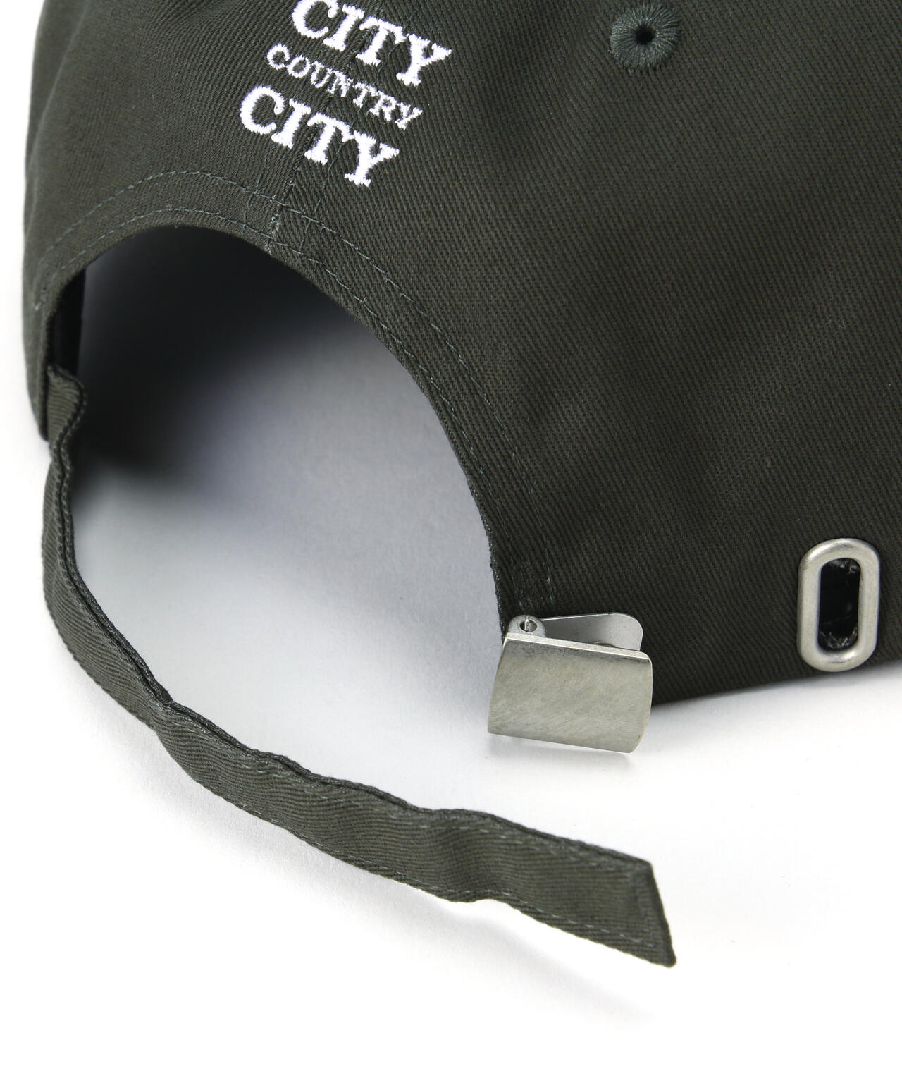 《AVIREX × CITY COUNTRY CITY》EMB 6PANEL CAP