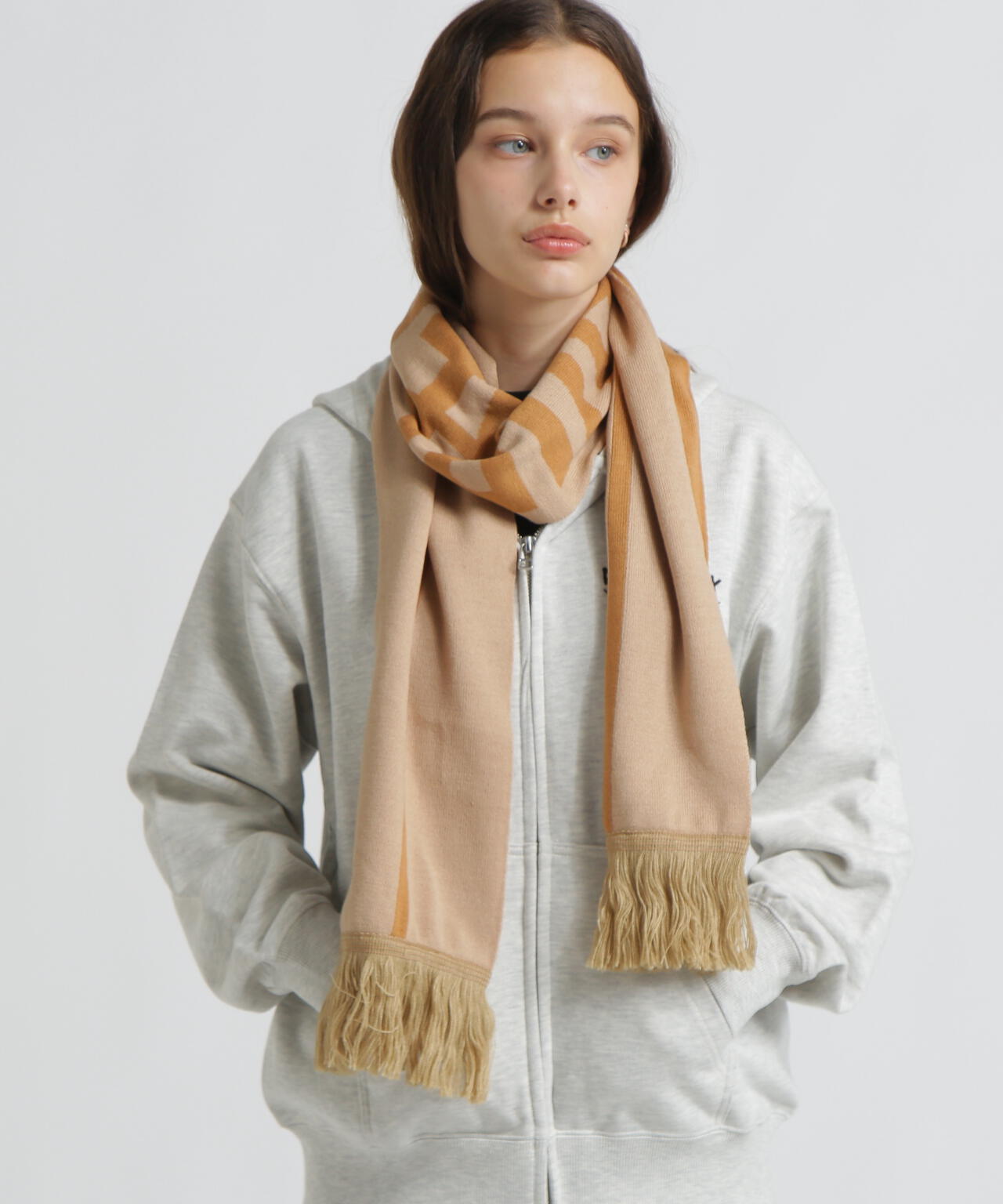 GGロゴマフラー ベージュ ~ 直営店限定》AVIREX LOGO SOCCER SCARF/ロゴマフラー | AVIREX