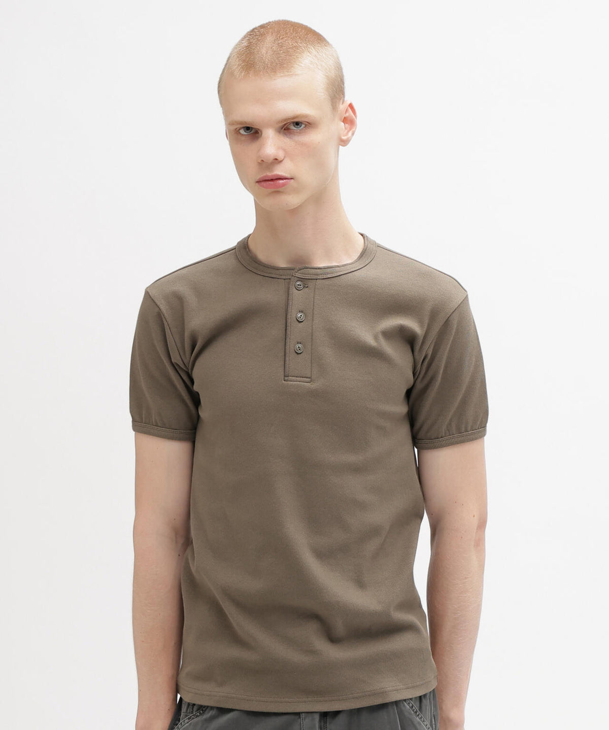 《DAILY/デイリー》RIB S/S HENLEY NECK T-SHIRT